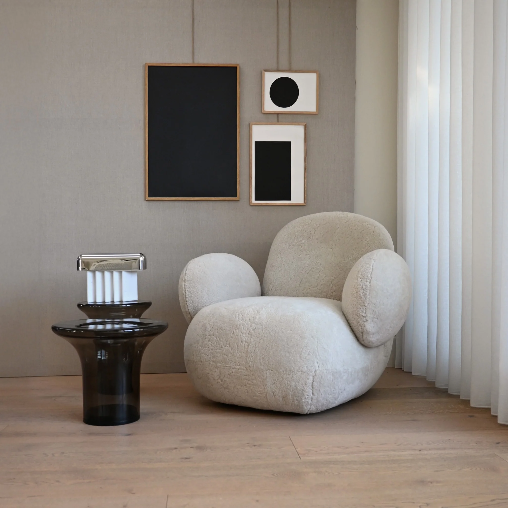 PRE-ORDER │ 101 COPENHAGEN Toe Armchair, Flat, Sandshell Sheepskin - Image 2