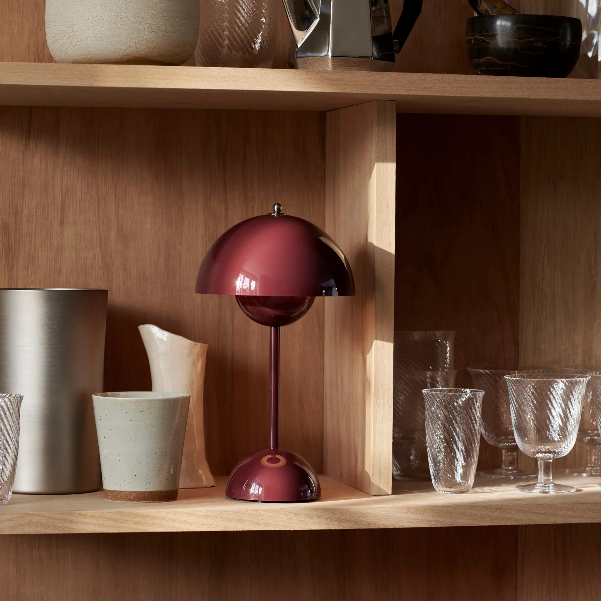 &TRADITION Flowerpot Portable Lamp VP9, Dark Plum - Image 8