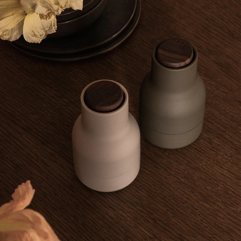 AUDO CPH Salt and Pepper Bottle Grinders Set, Small, Hunting Green/Beige w/ Walnut Lid - Image 3
