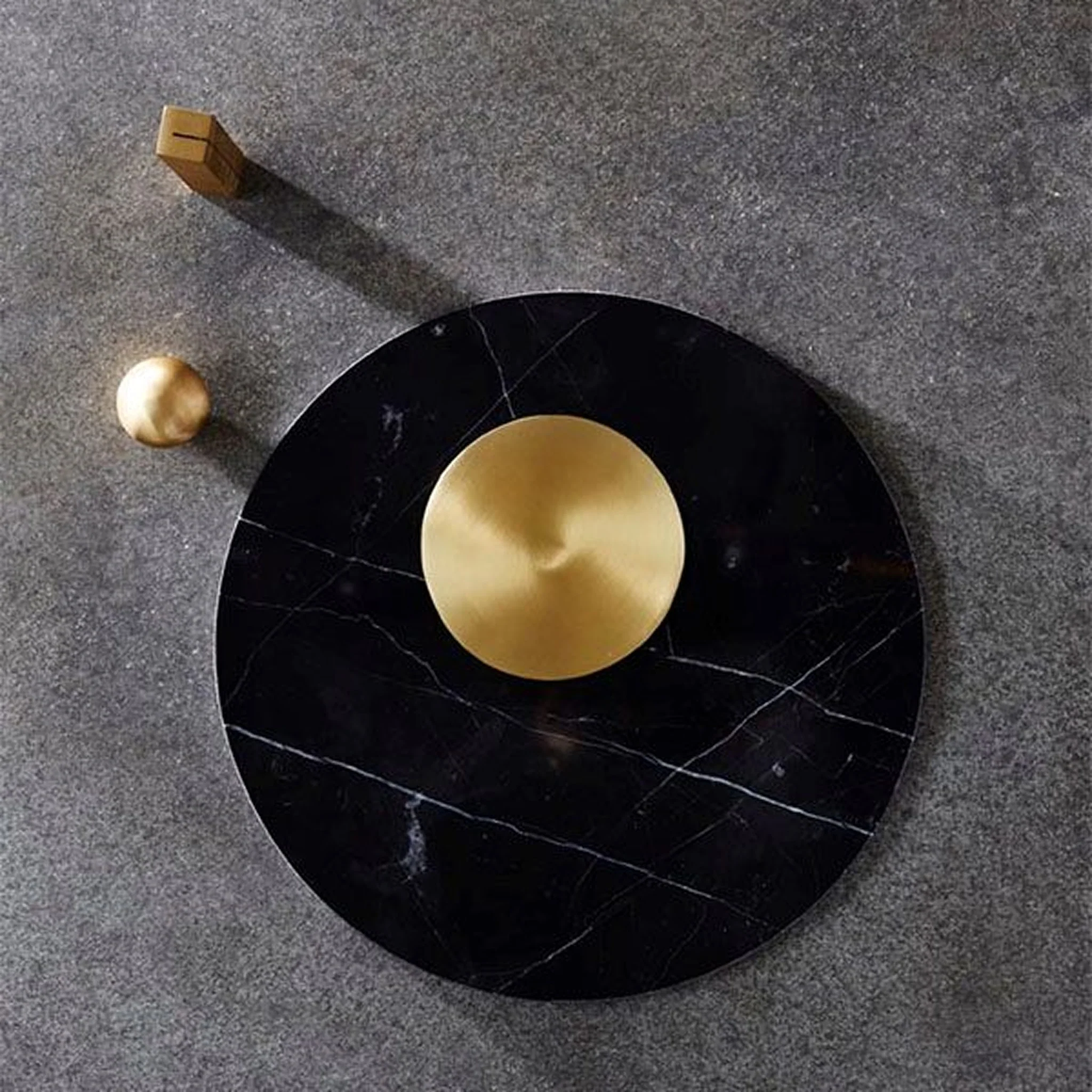 BEHR & CO Circle Coasters, Brass (Set of 4) - Image 3