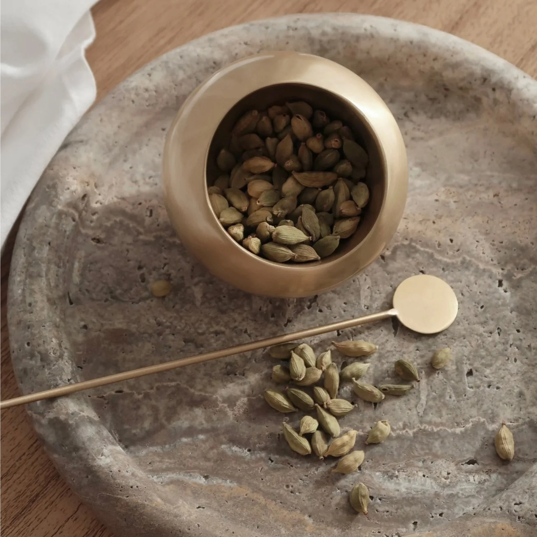 BEHR & CO Round Stone Tray, Silver Travertine - Image 3