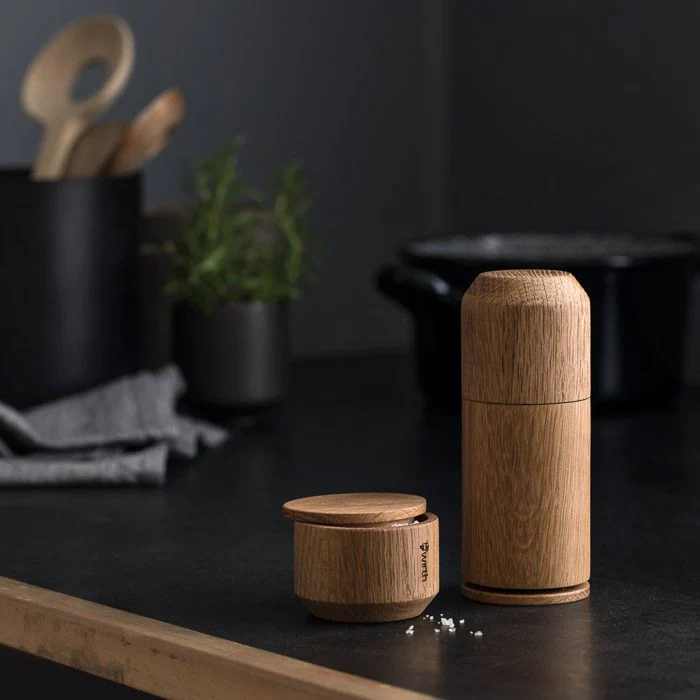 EKTA LIVING ‘Crush Me’ Salt or Pepper Grinder, Oiled Oak - Image 10