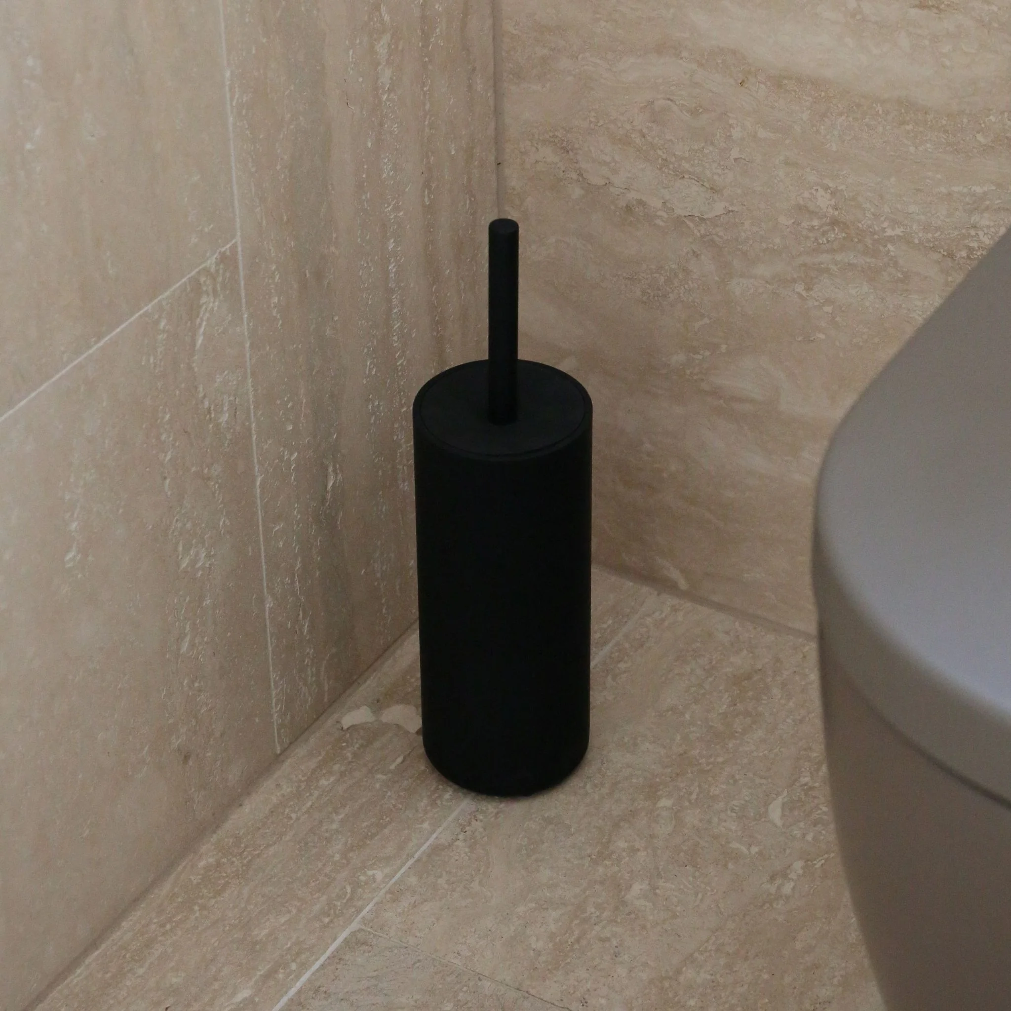 DESIGNSTUFF ARC Toilet Brush, Black - Image 5