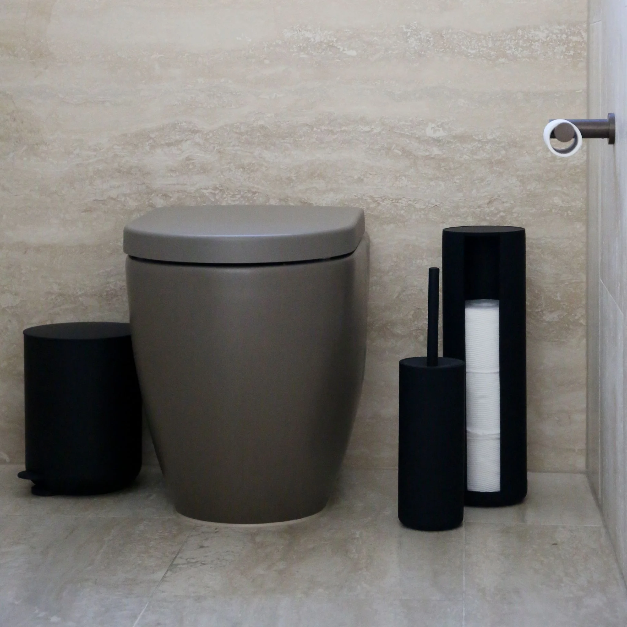 DESIGNSTUFF ARC Toilet Brush, Black - Image 6
