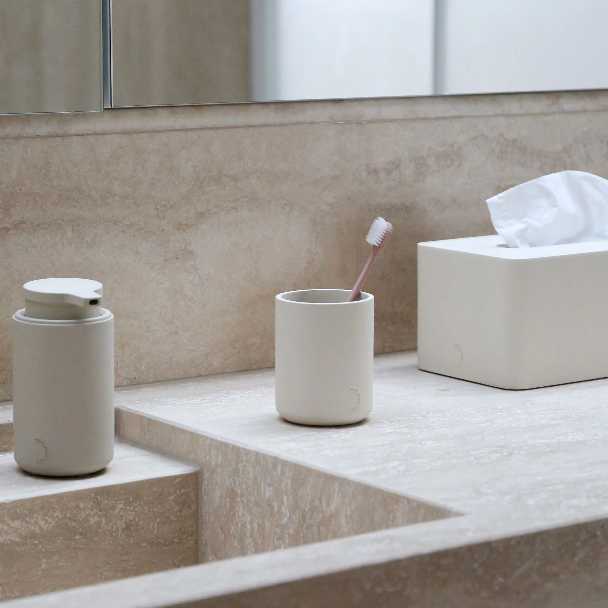 DESIGNSTUFF ARC Tumbler/Toothbrush Holder, Sand - Image 6