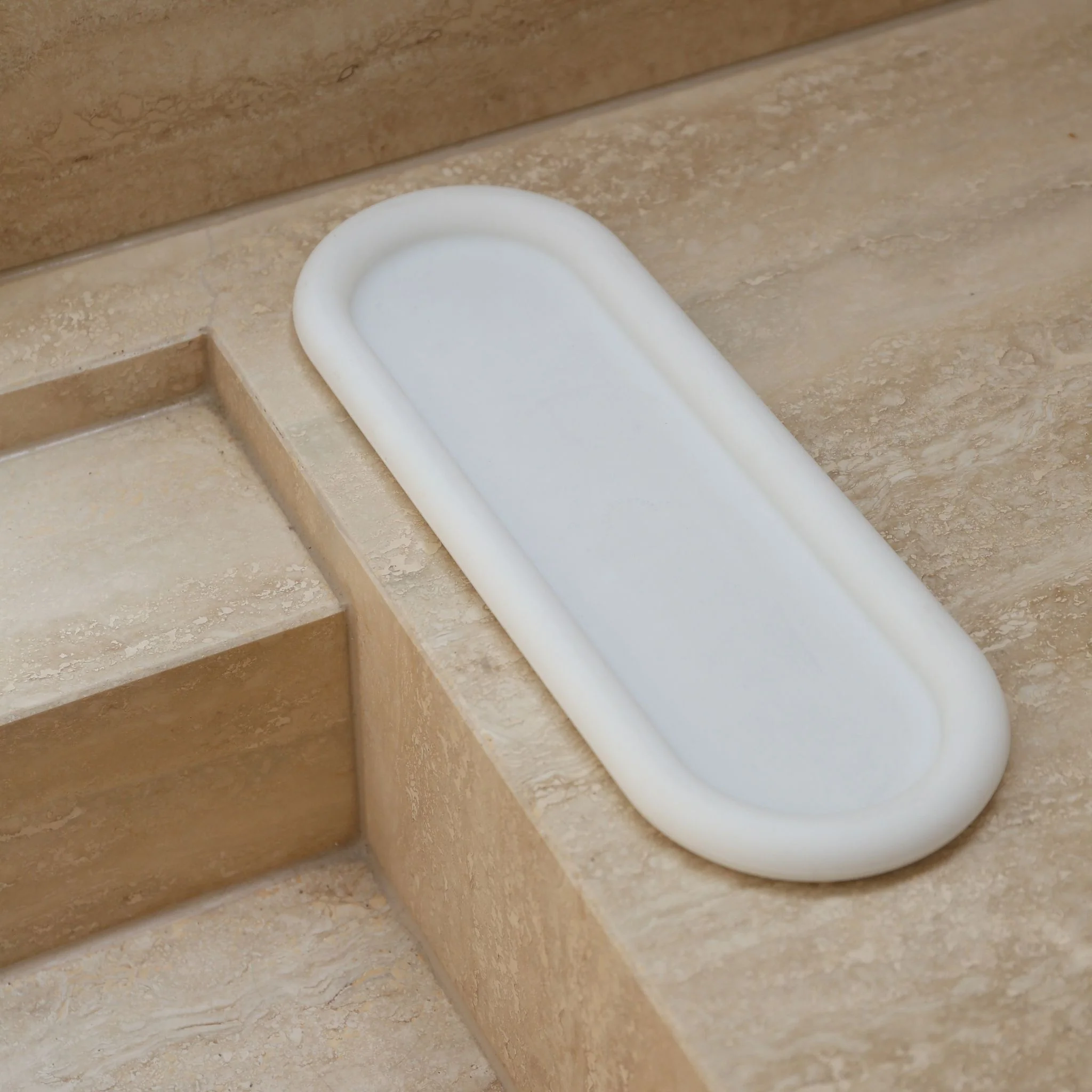 DESIGNSTUFF RUND Bubble Tray, 35cm, White - Image 3