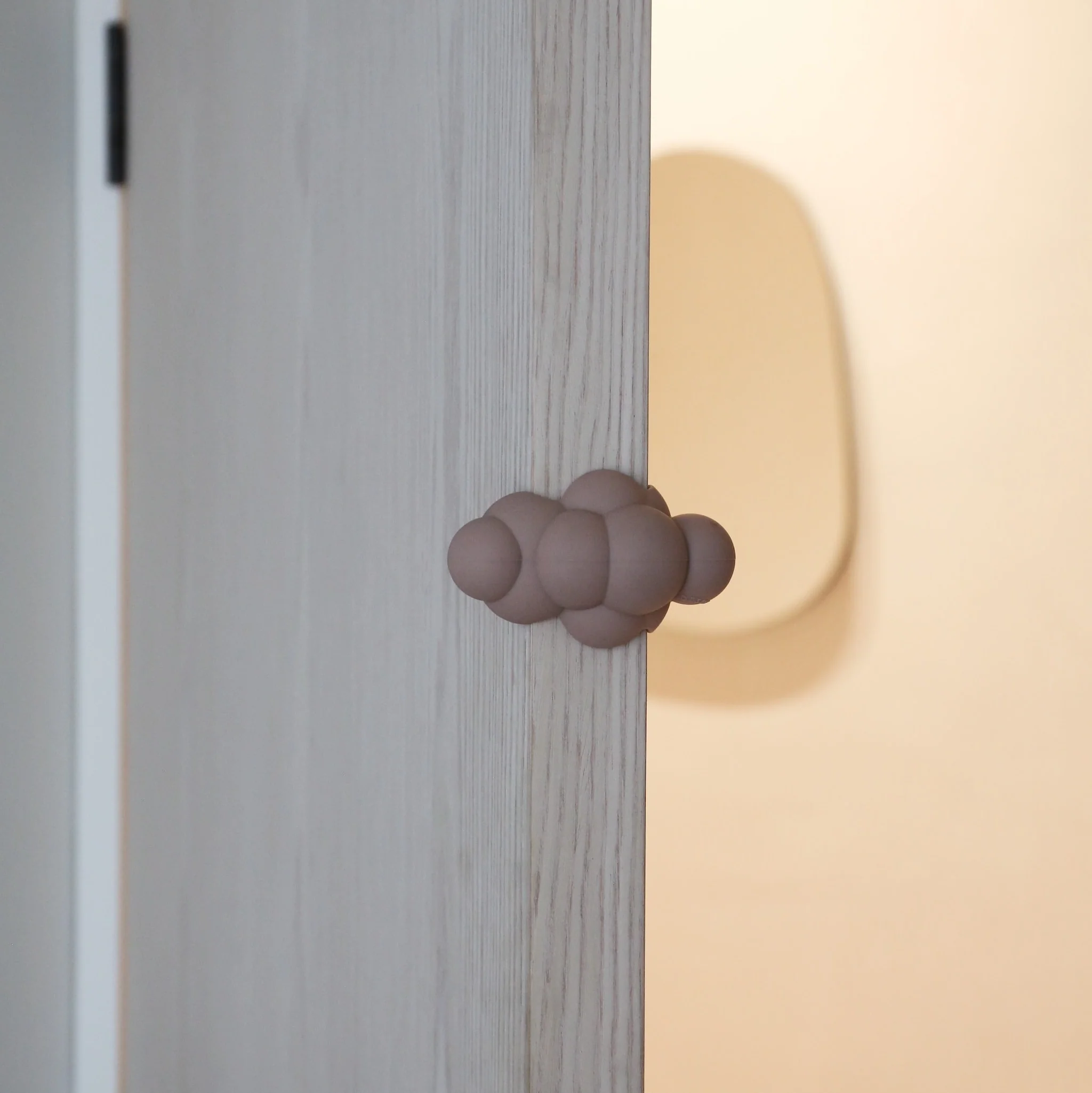 DESIGNSTUFF CUBI Cloud Door Stop, Clay - Image 6