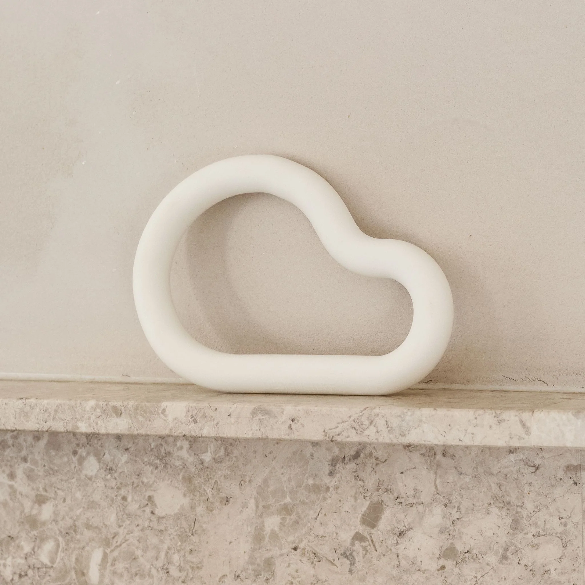 DESIGNSTUFF RUND Curve Silicone Trivet, White - Image 2