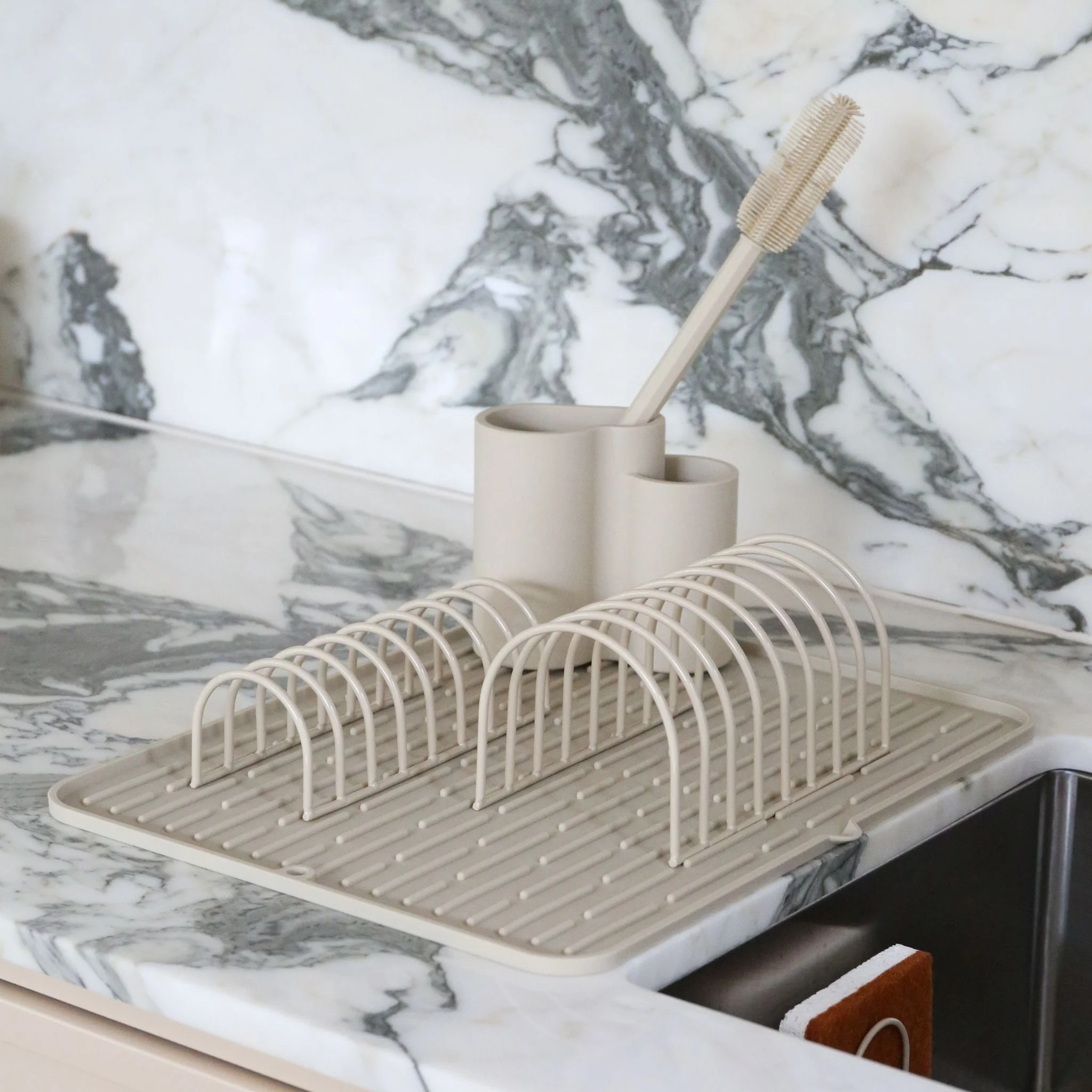 DESIGNSTUFF DRIP Dish Drainer, Sand (Set of 2) - Image 7