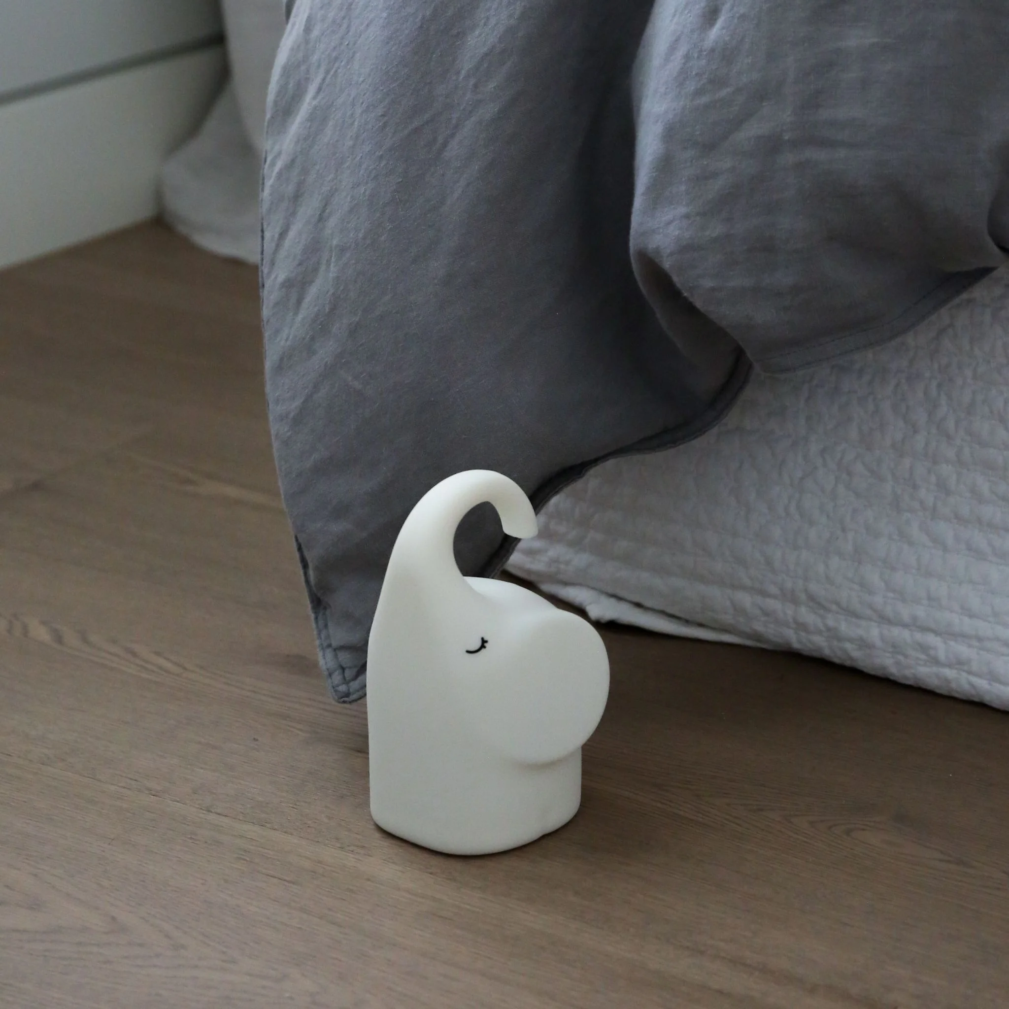 DESIGNSTUFF LUMA Elephant Night Lamp, White - Image 4
