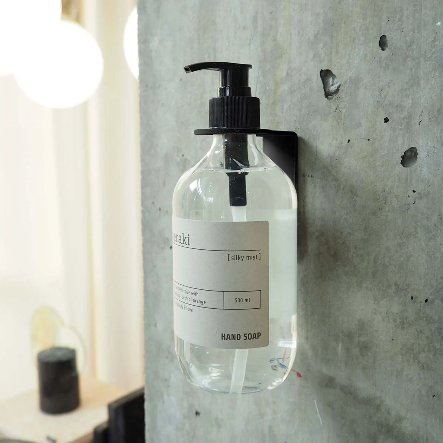 DESIGNSTUFF Floating Soap Dispenser Holder, Black - Image 5