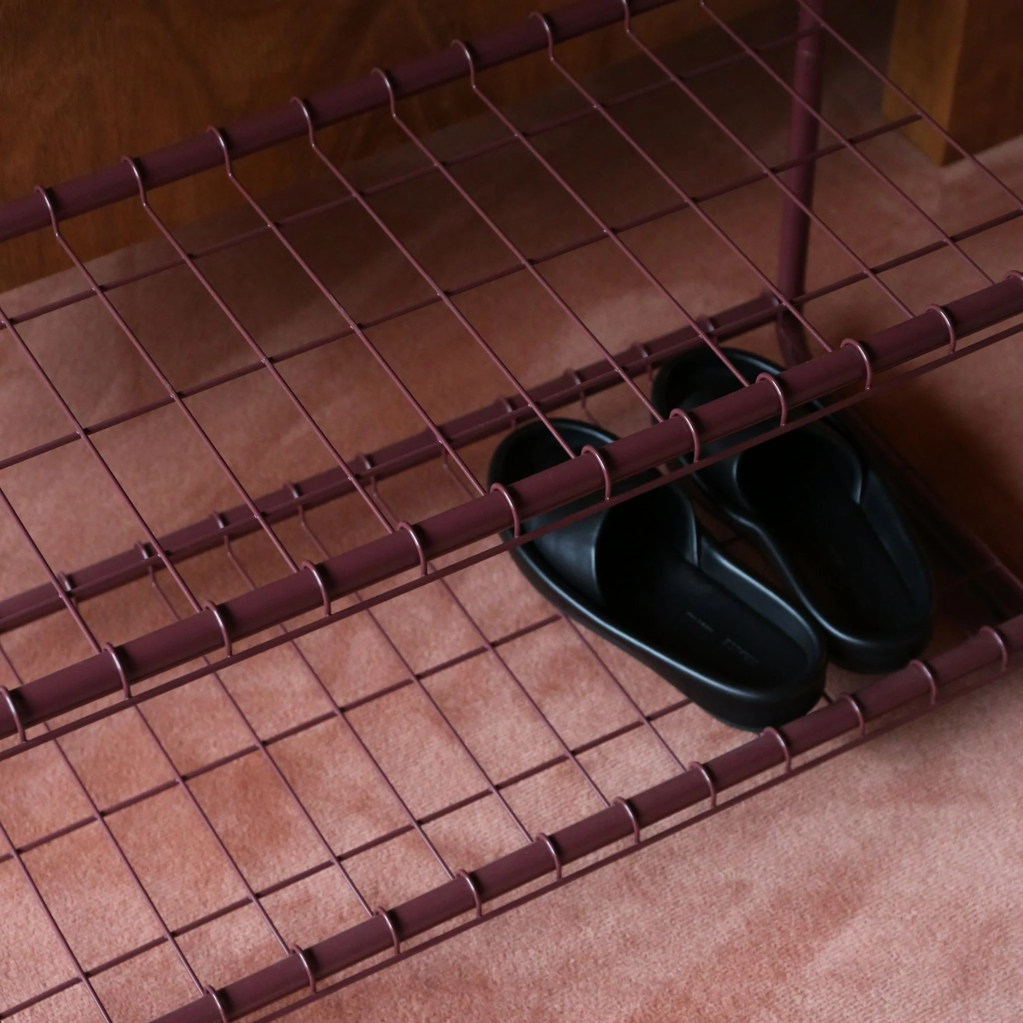 DESIGNSTUFF FORMA Shoe Rack, Burgundy - Image 4