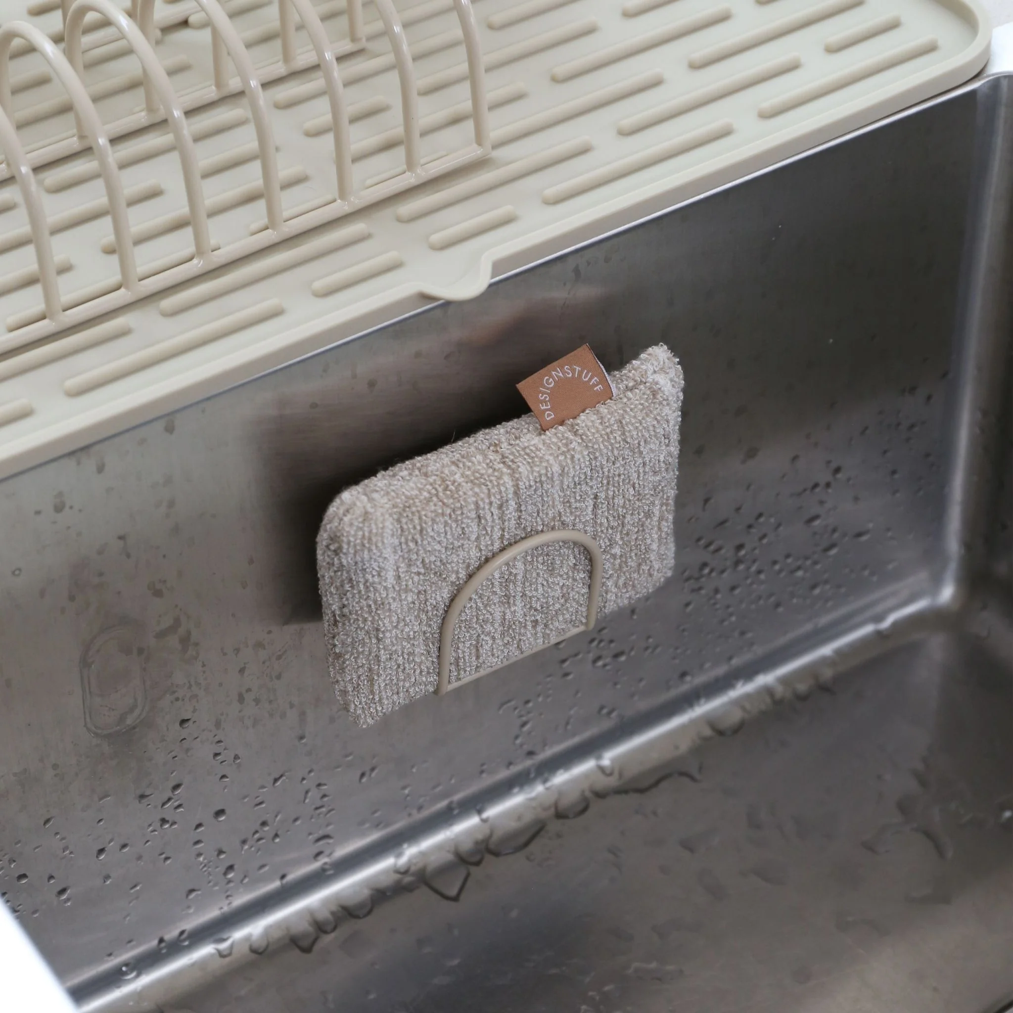 DESIGNSTUFF DRIP Sink Sponge Holder, Sand - Image 3