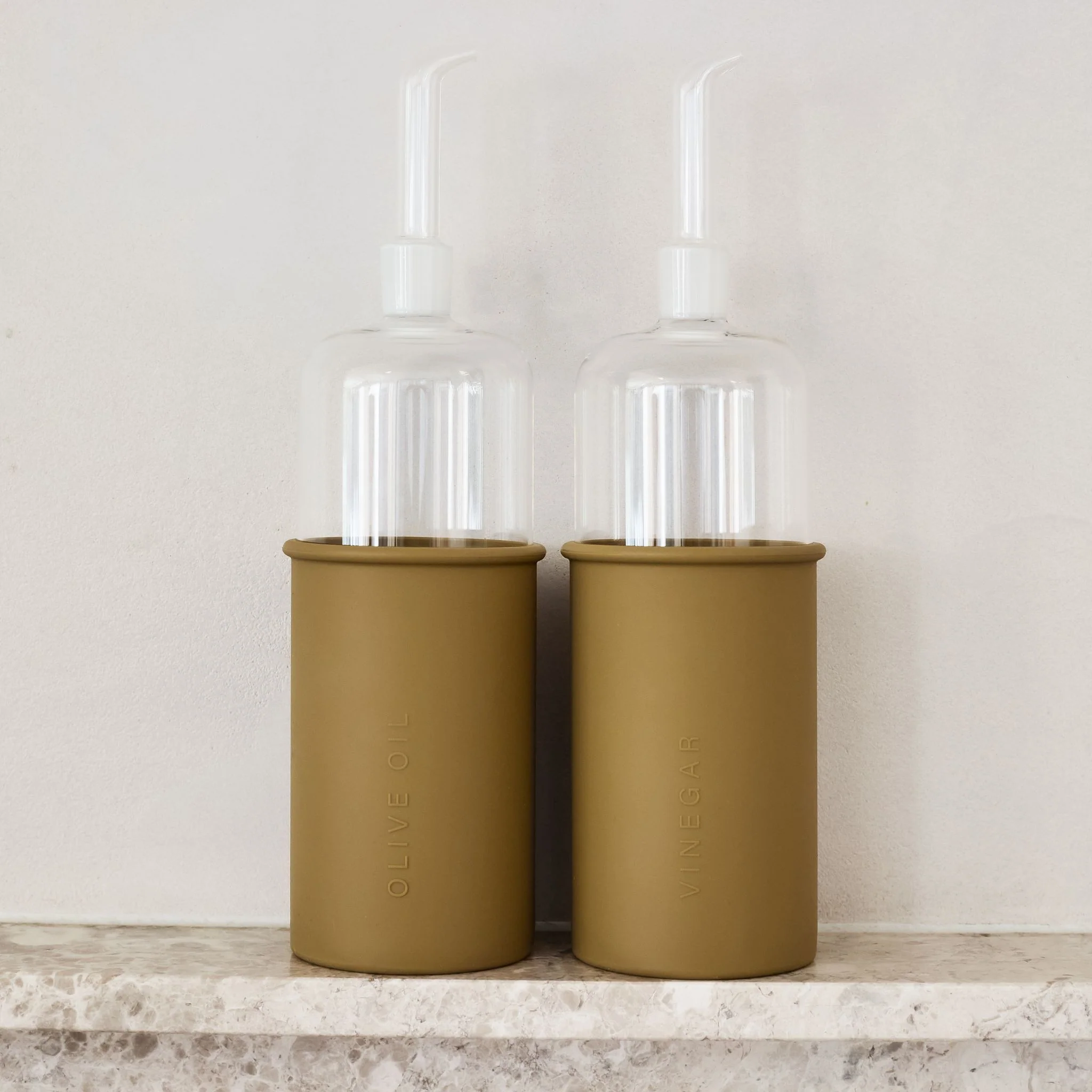 DESIGNSTUFF RUND Bottle for Vinegar, Glass/Silicone, 700ml, Fern - Image 2