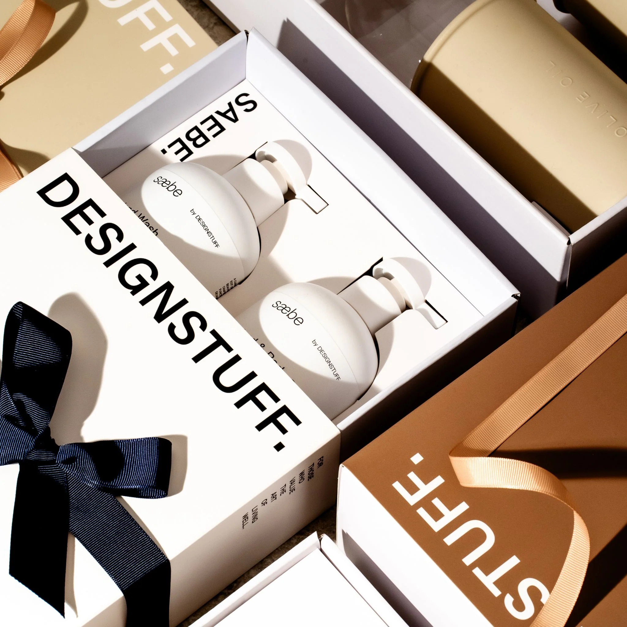 DESIGNSTUFF LUYO Saebe Gift Set, Hand Wash & Hand Cream, White - Image 6