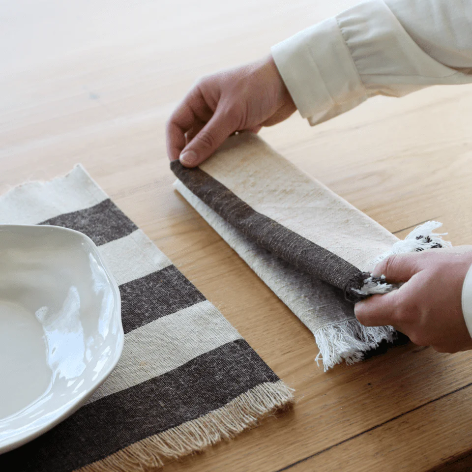 DESIGNSTUFF Napkin w/Fringe, Coffee Bean/Light Grey (Set of 2) - Image 5