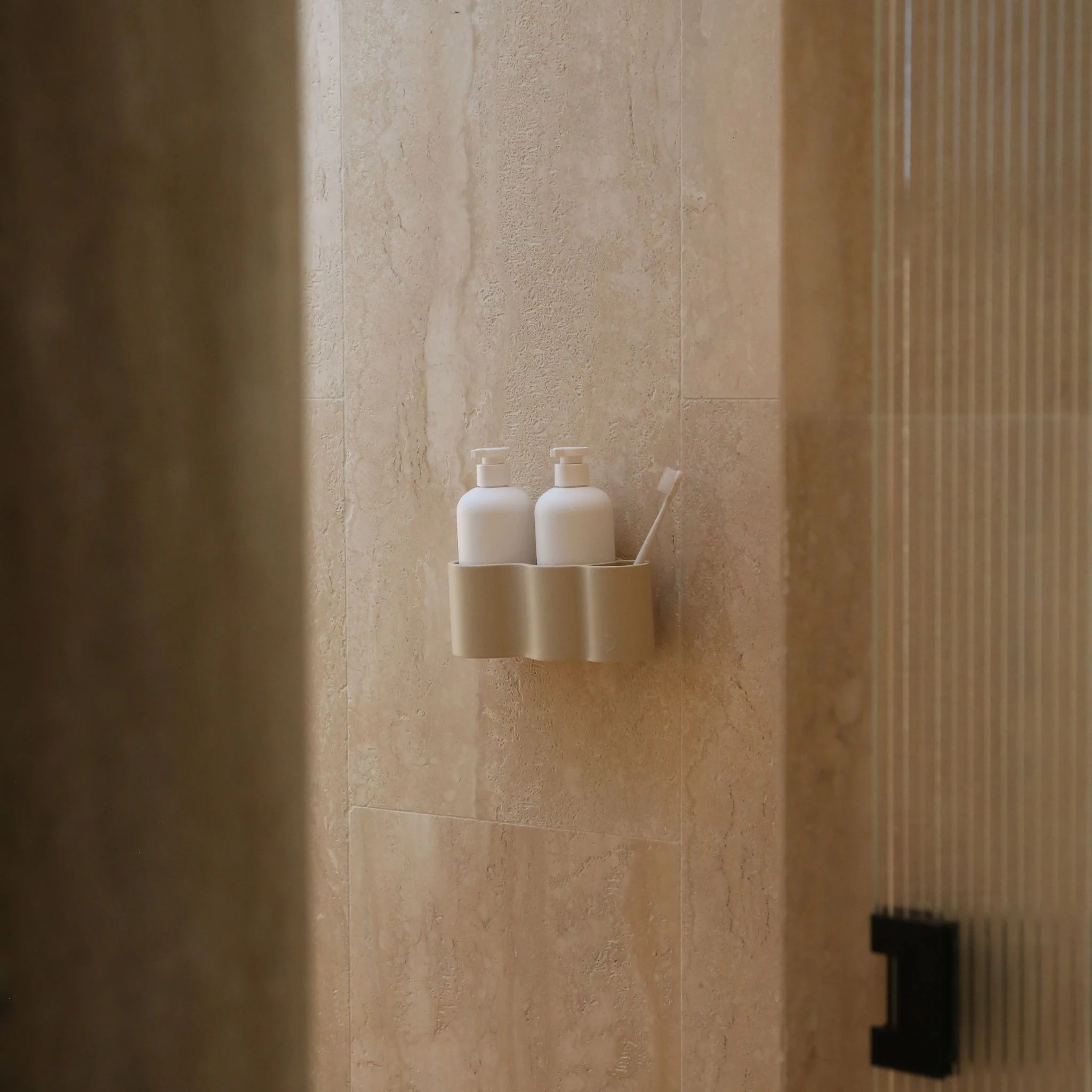DESIGNSTUFF CURV Shower Caddy, Silicone/Adhesive, Sand - Image 5