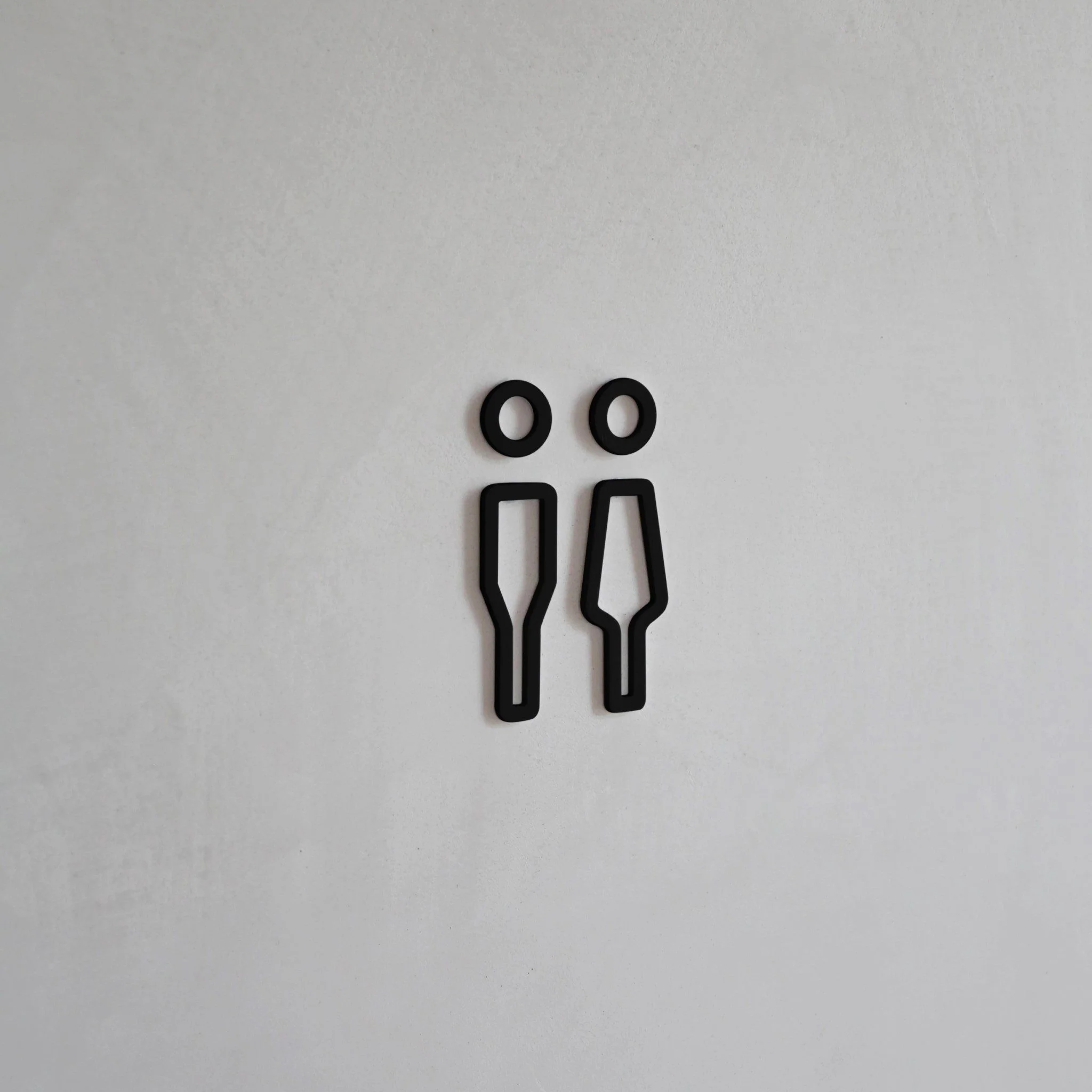 DESIGNSTUFF Signage, Restroom, Her/Him, Black - Image 4