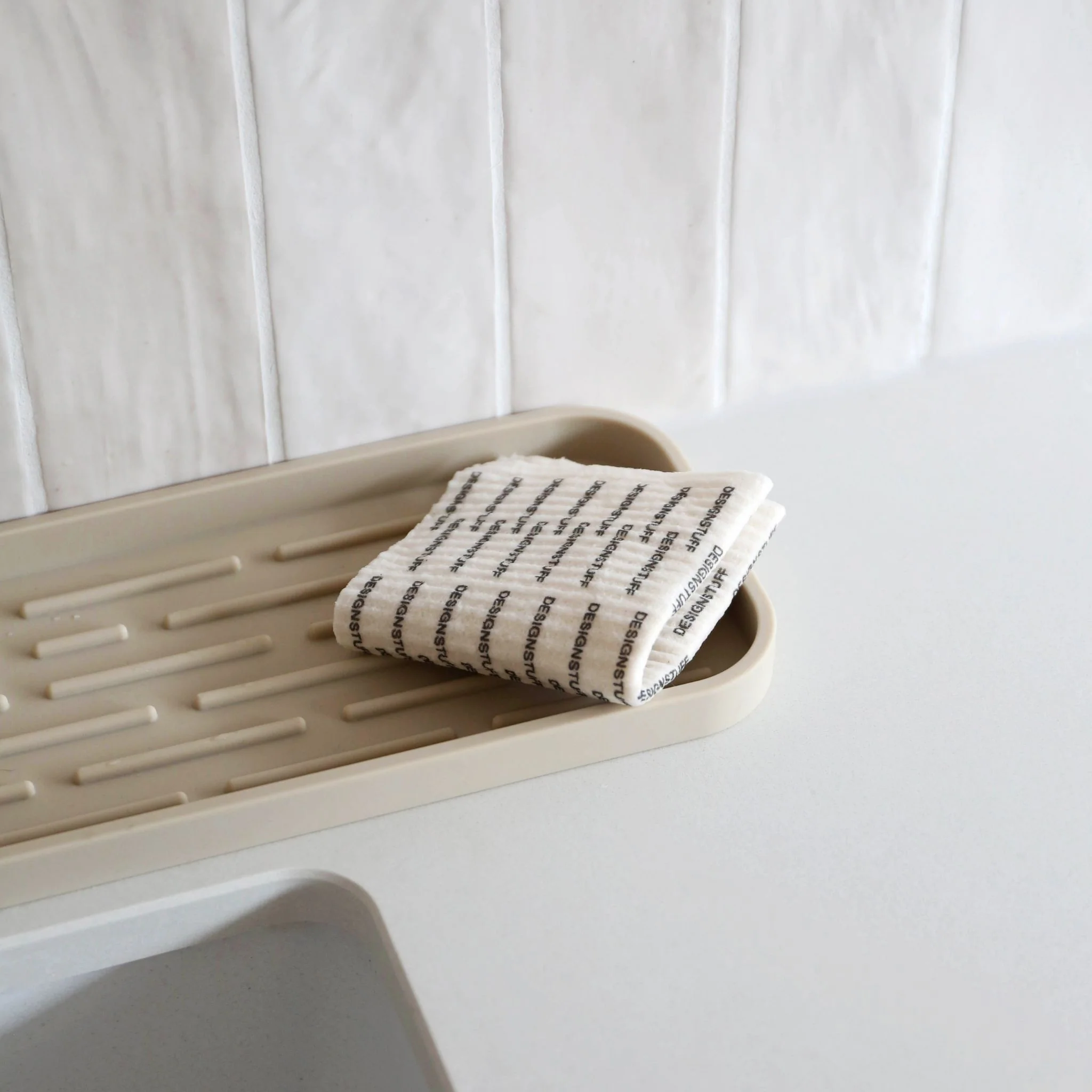 DESIGNSTUFF Sink Tray and Sponge Holder Silicone, Sand - Image 3