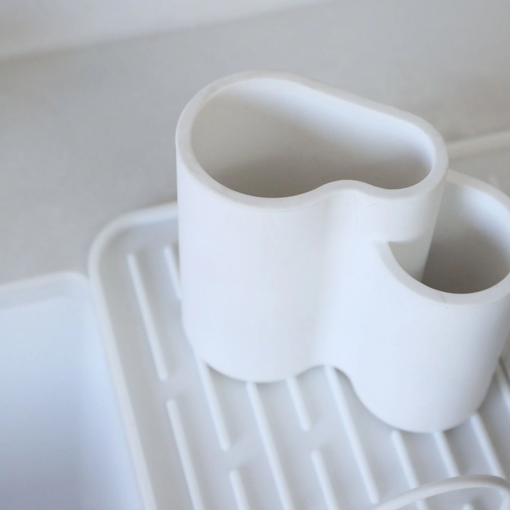 DESIGNSTUFF DRIP Store-All Cutlery Drainer/Holder, White - Image 5
