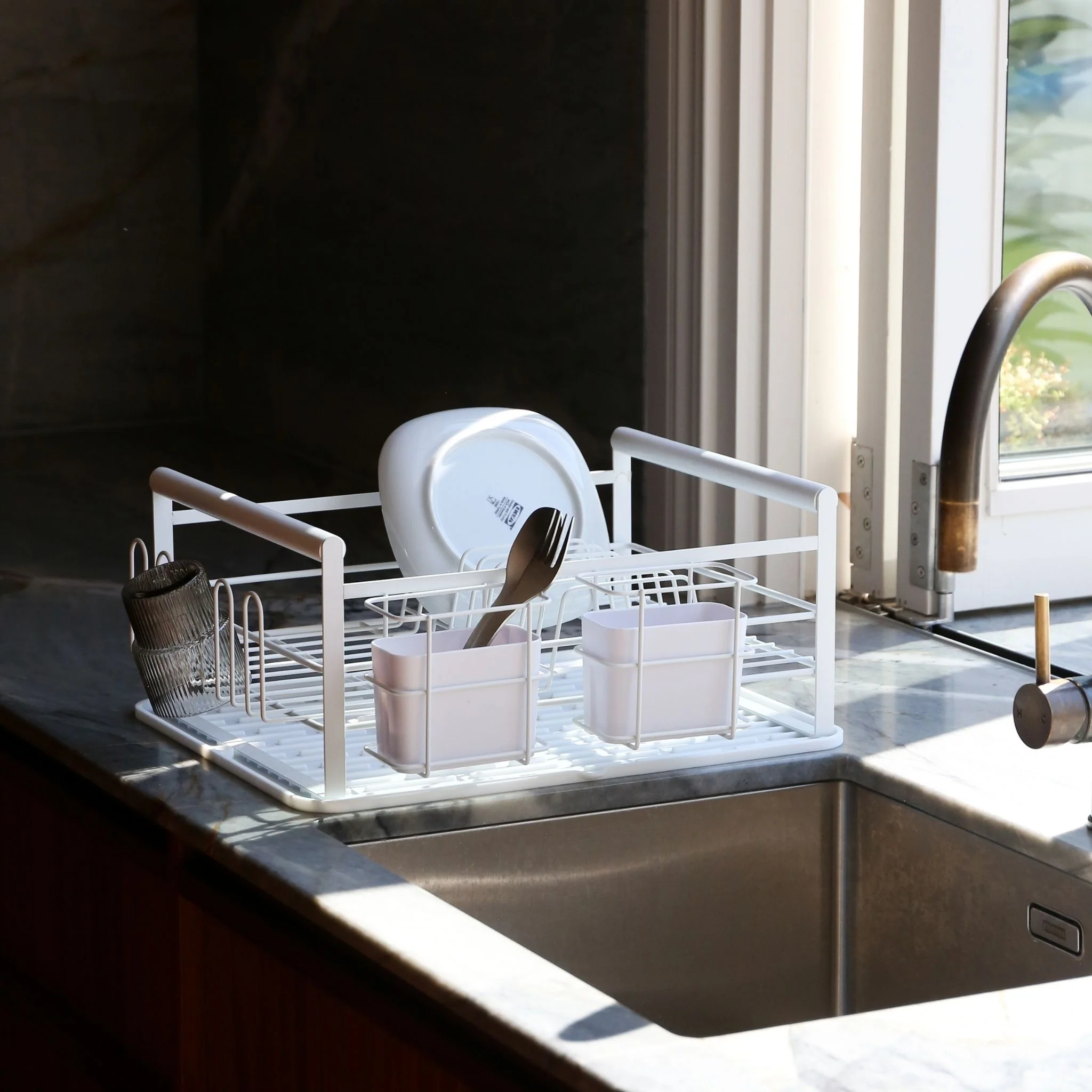 DESIGNSTUFF The Frame Dish Rack with Removable Utensil Holders, White - Image 12