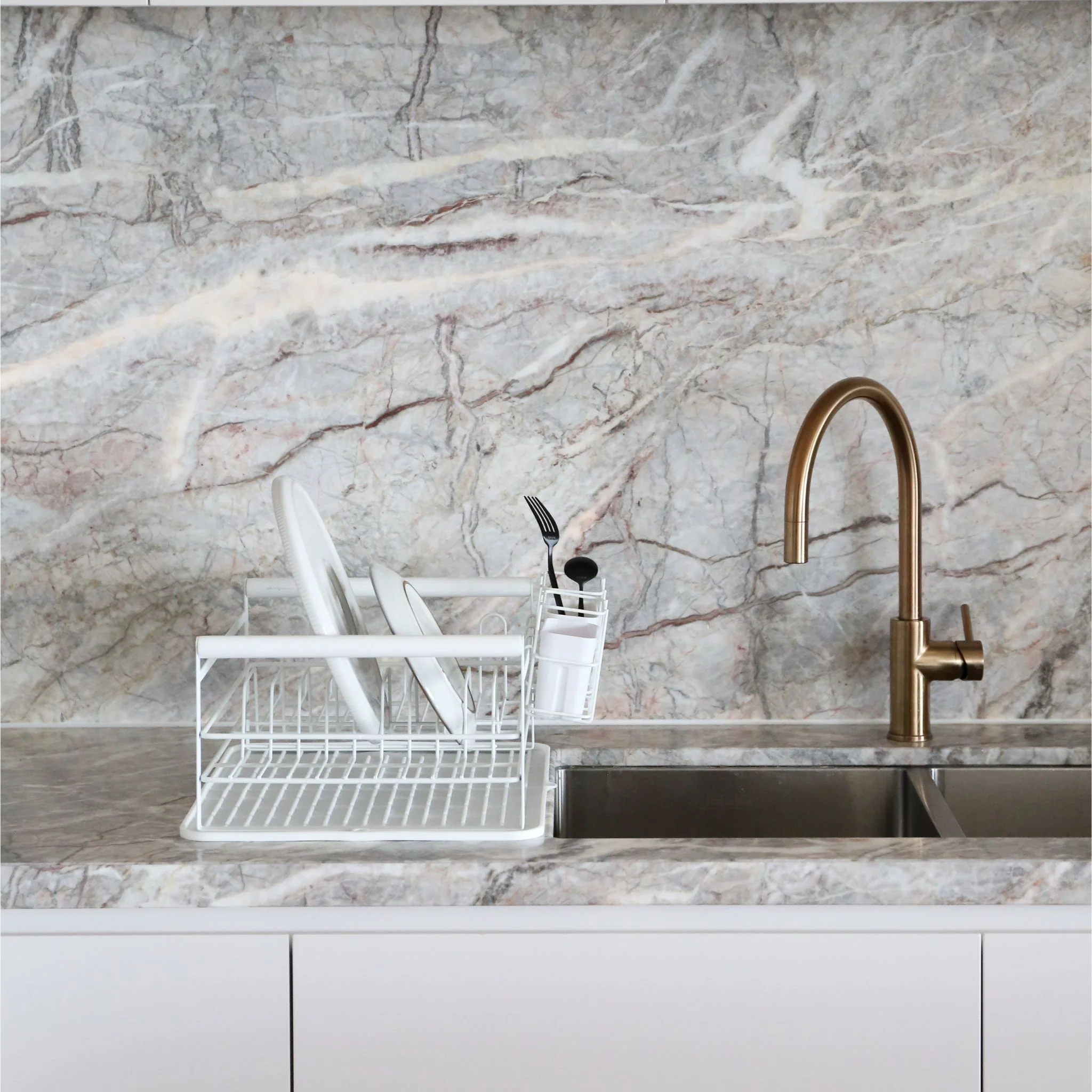 DESIGNSTUFF The Frame Dish Rack with Removable Utensil Holders, White - Image 6