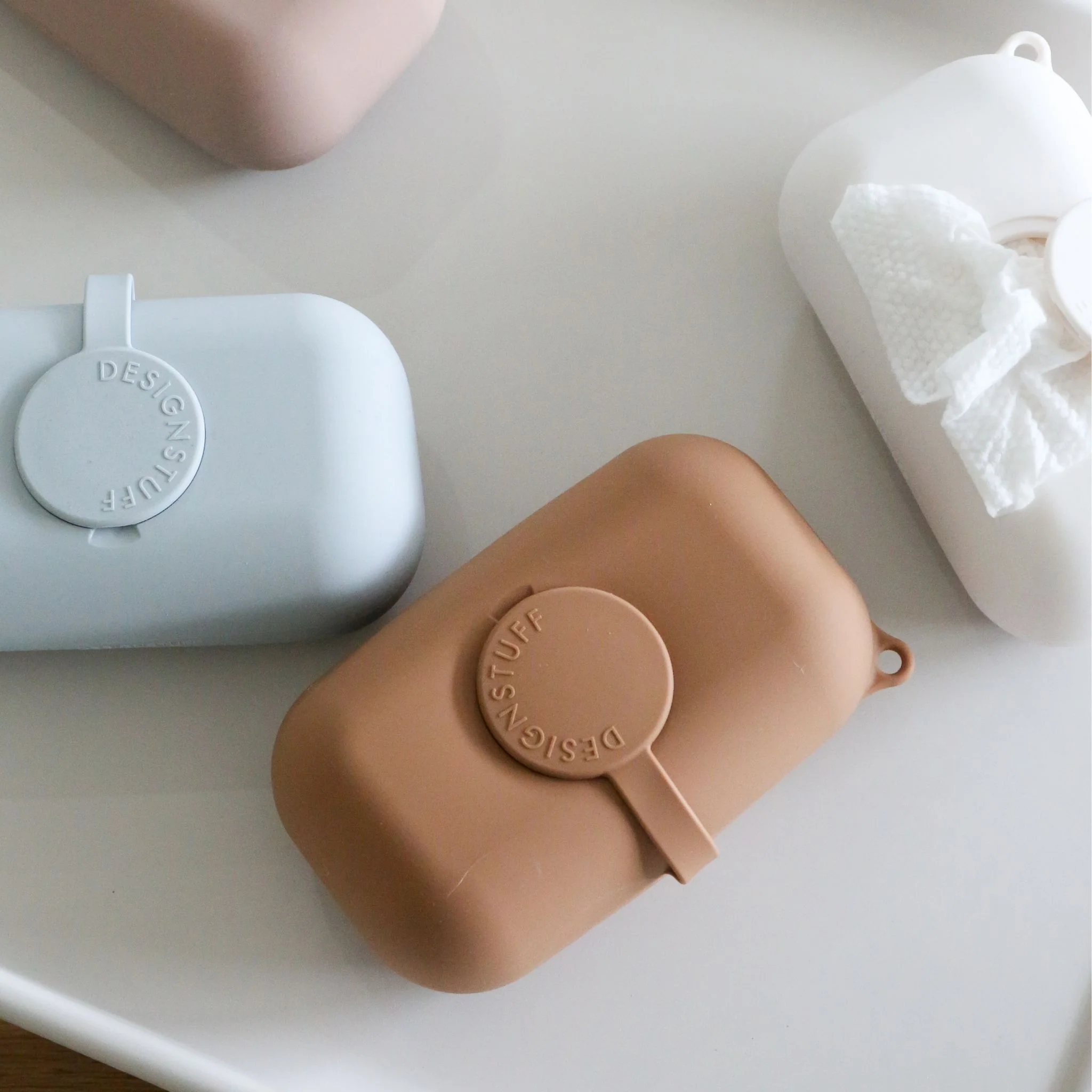 DESIGNSTUFF CUBI Wet Wipes Cover, Camel - Image 7