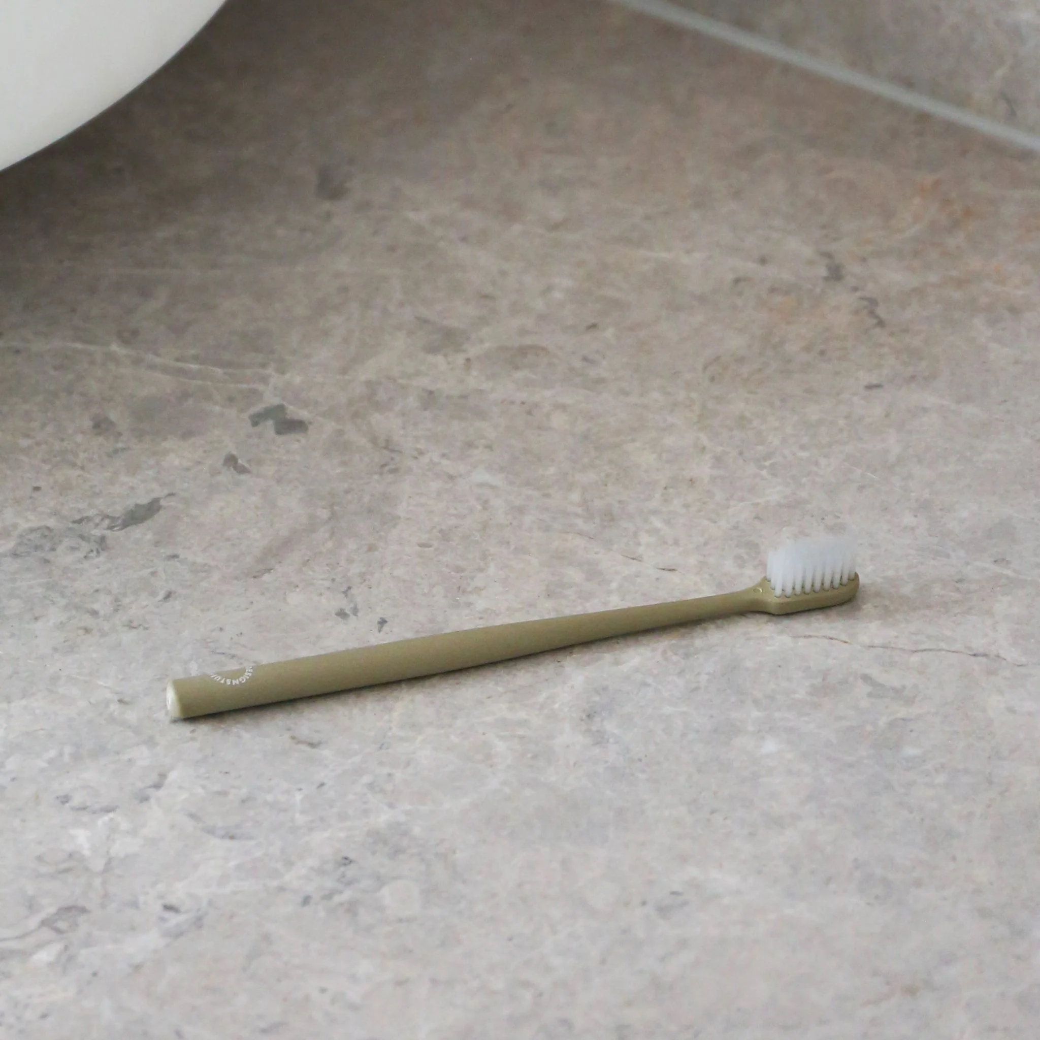 DESIGNSTUFF Wheatstraw Toothbrush, Khaki - Image 5