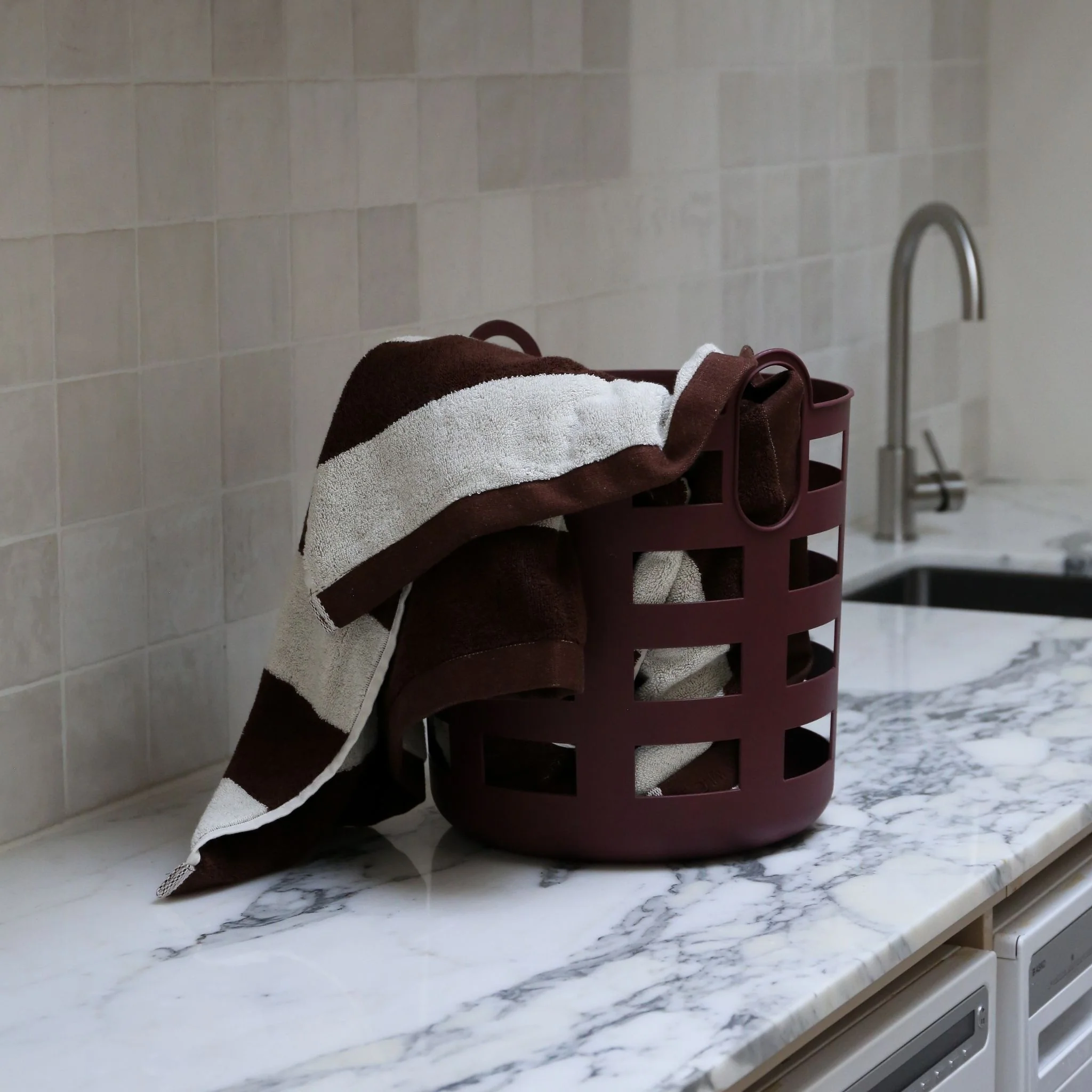 ENKEL STUDIO Storage and Laundry Basket, Large, Burgundy (Set of 2) - Image 5