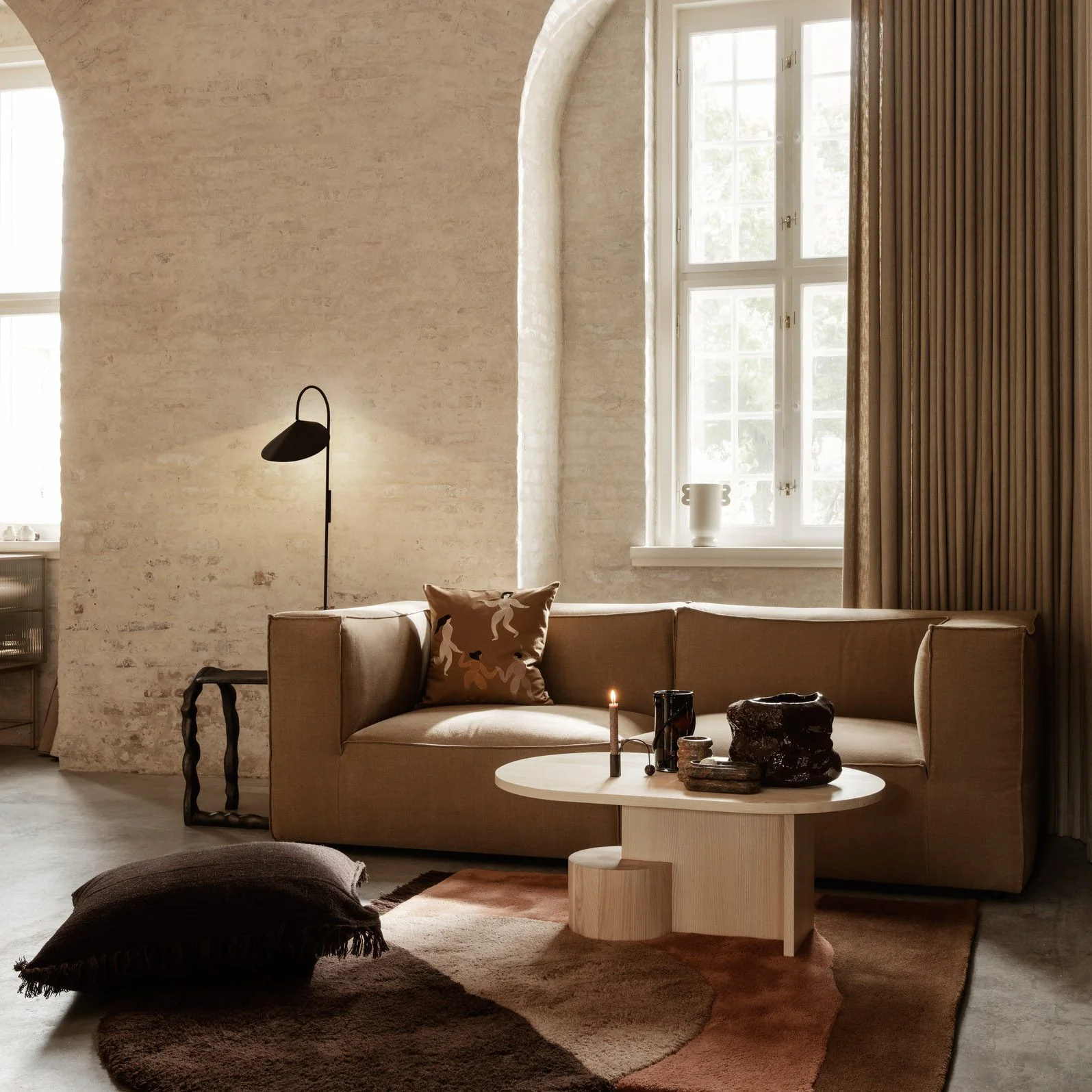 FERM LIVING Arum Floor Lamp, Black - Image 5