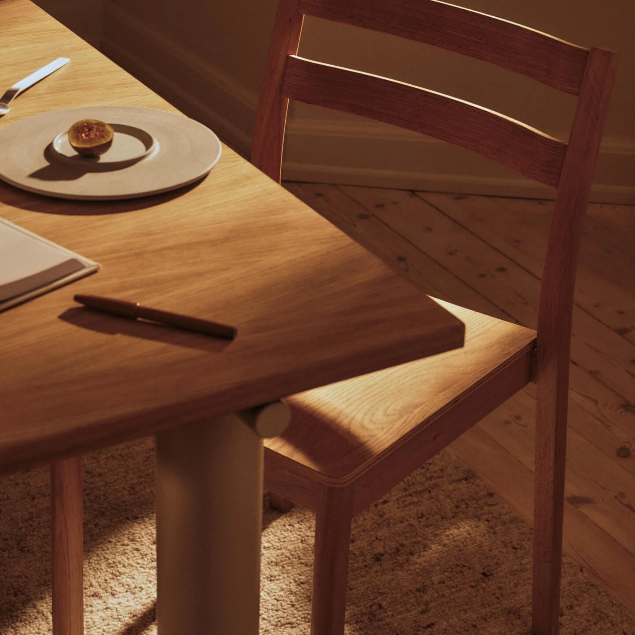 PRE-ORDER │ FERM LIVING Atura Dining Table, 200x90cm, Light Cashmere/Natural Oak Veneer - Image 2