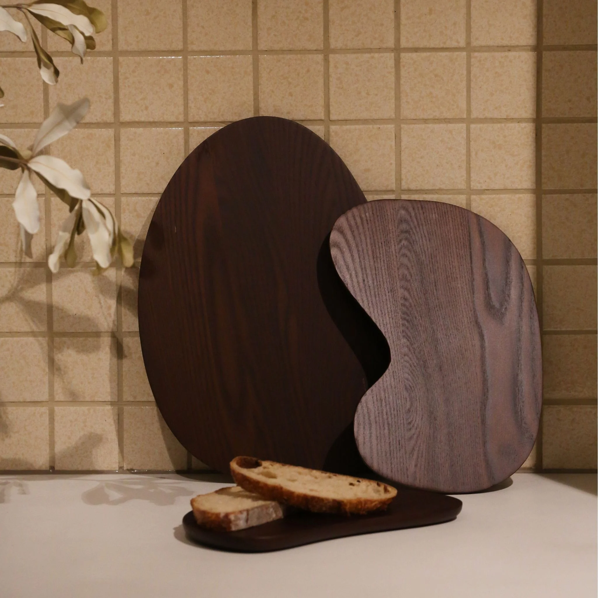 FERM LIVING Cairn Cutting Boards, Dark Brown (Set of 3) - Image 5