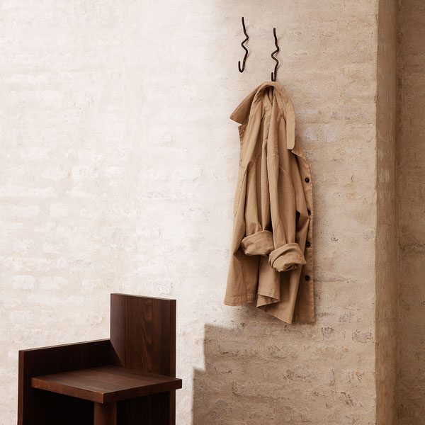 FERM LIVING Curvature Hook, Black Brass - Image 2