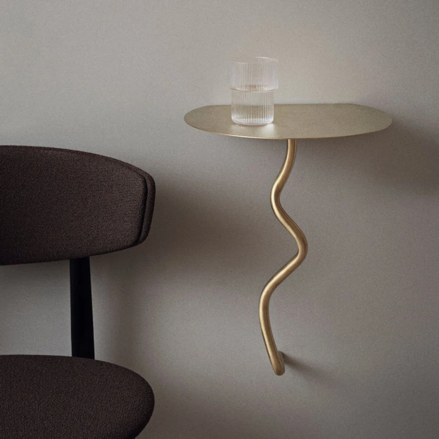 FERM LIVING Curvature Wall Table, Brass - Image 2