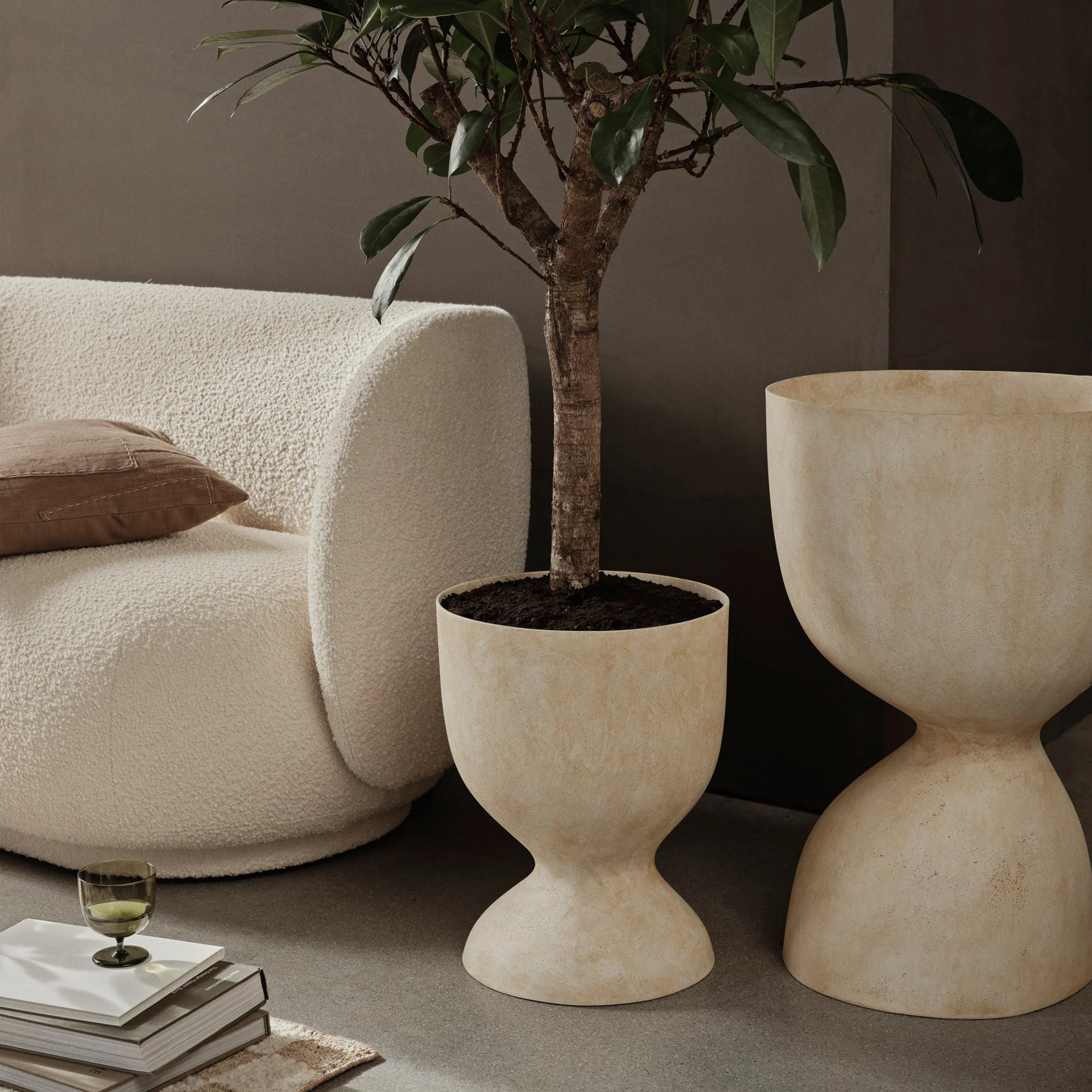 FERM LIVING Evoke Pot, Warm Sand, H70cm - Image 3
