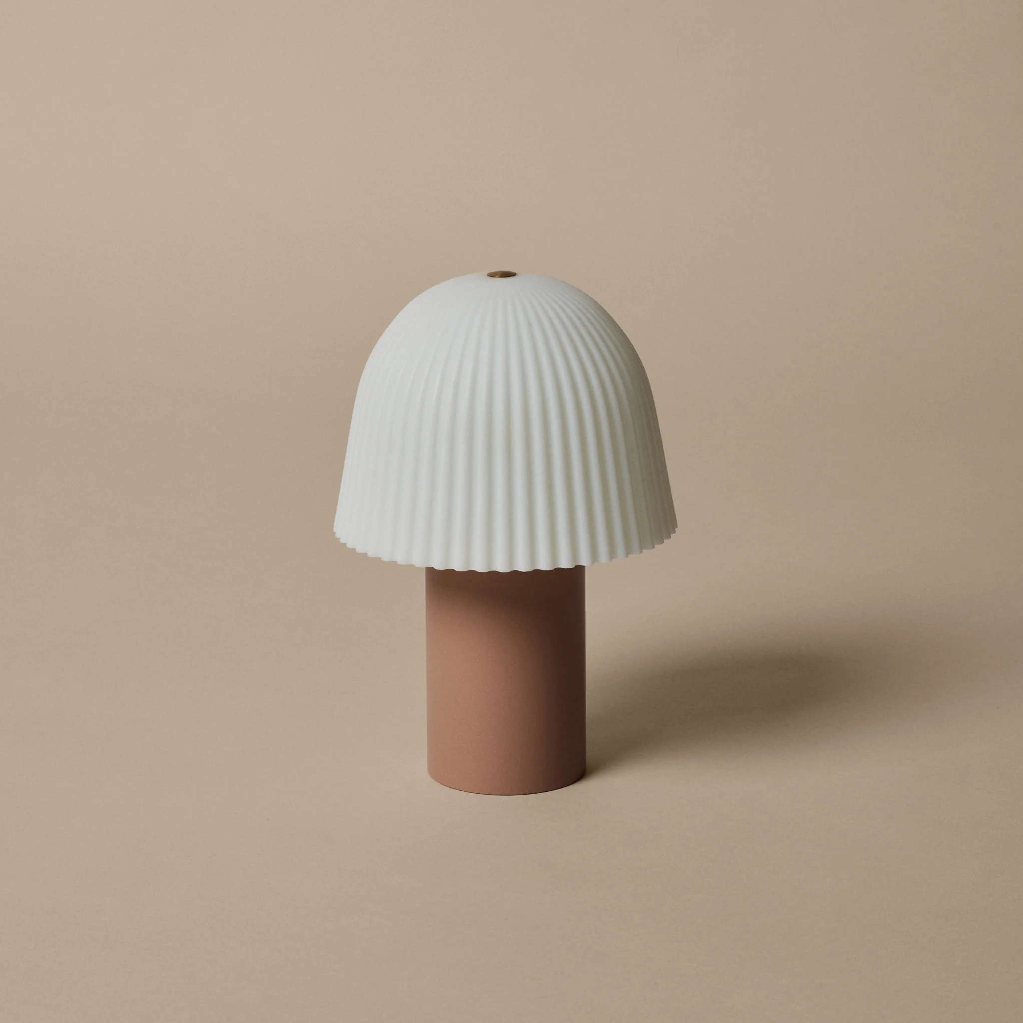FERM LIVING Frill Portable Lamp, Rose/White - Image 2
