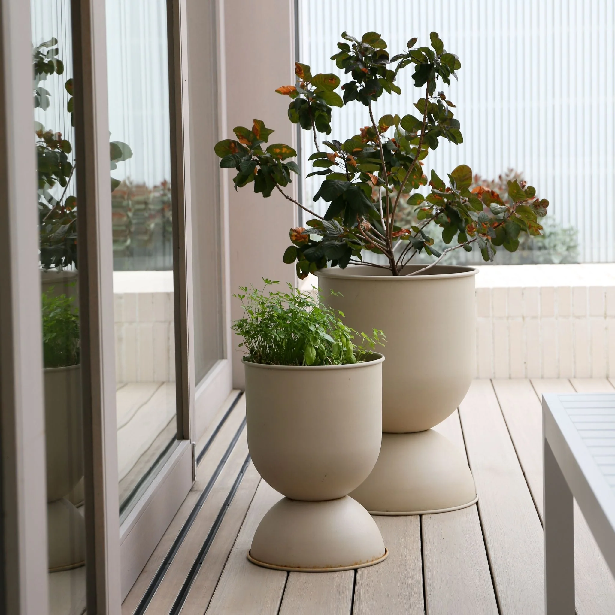 FERM LIVING Hourglass Flower Pot, H73cm Large, Cashmere - Image 2