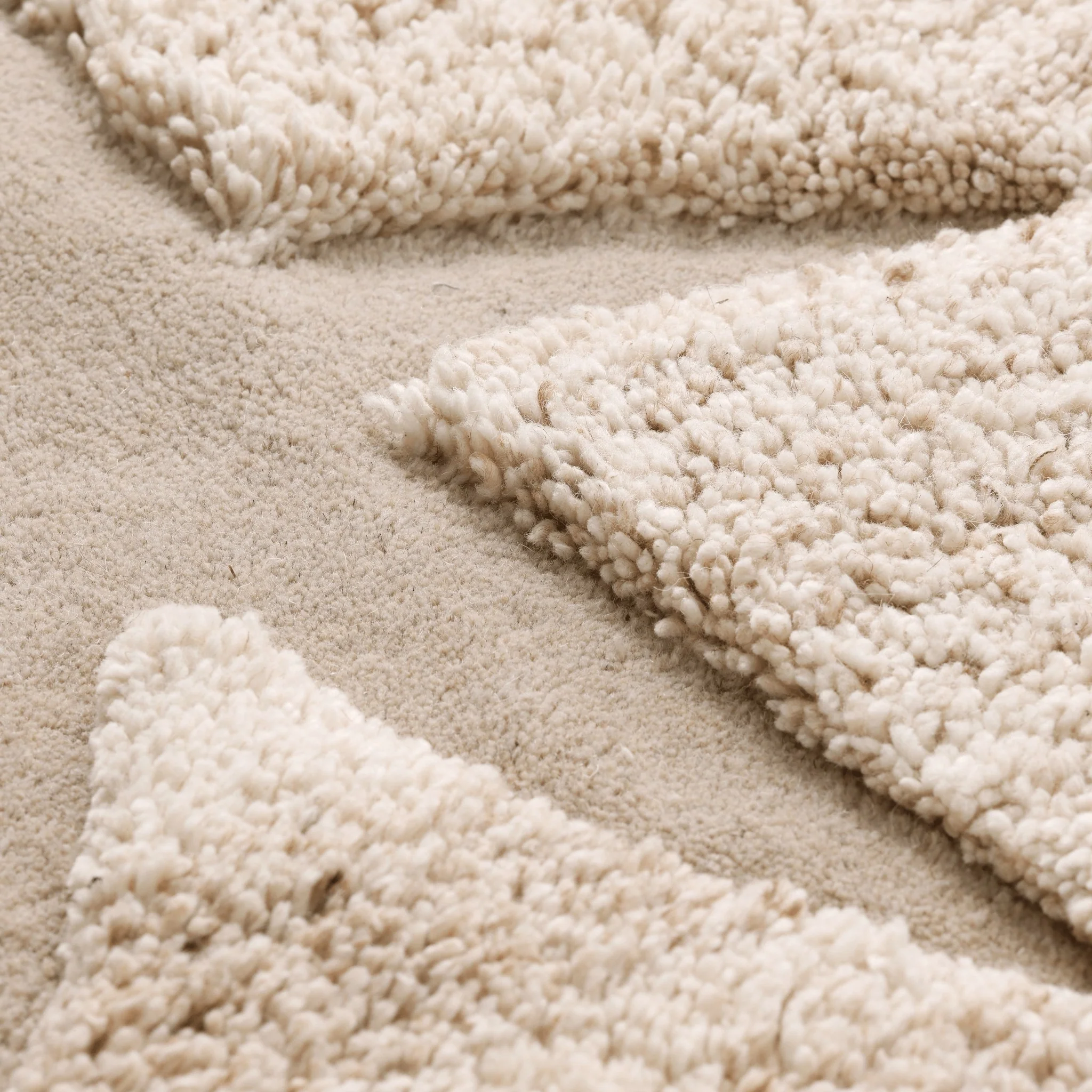 FERM LIVING Kove Tufted Rug, Off White, D 130 cm - Image 4