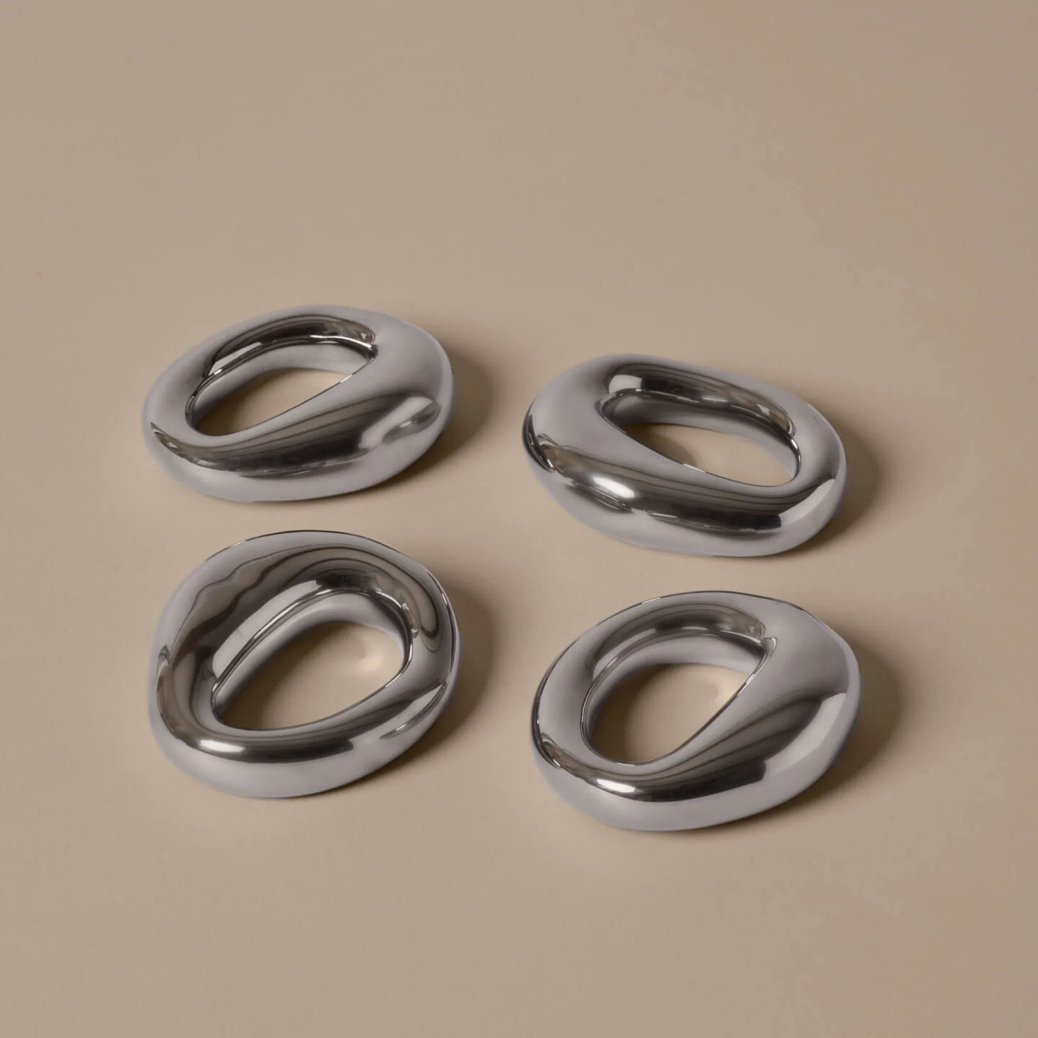 FERM LIVING Orrith Napkin Rings, Silver (Set of 4) - Image 4