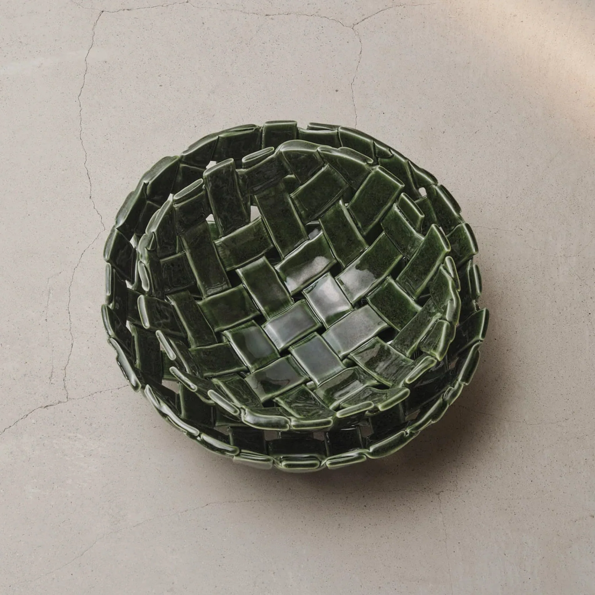 FERM LIVING Plait Bowl, D30cm, Emerald Green - Image 2