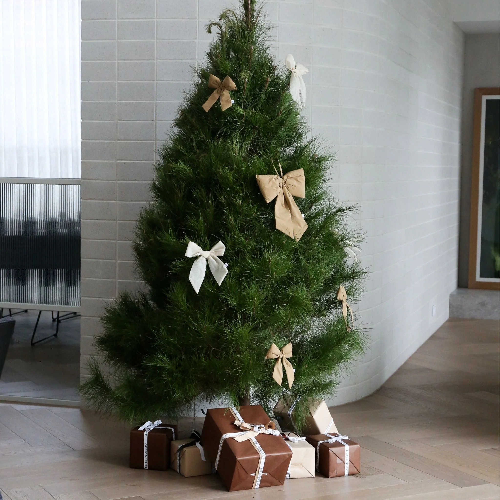 Gift With Purchase | DESIGNSTUFF LUVA Bow Set ($67.60) - Image 3