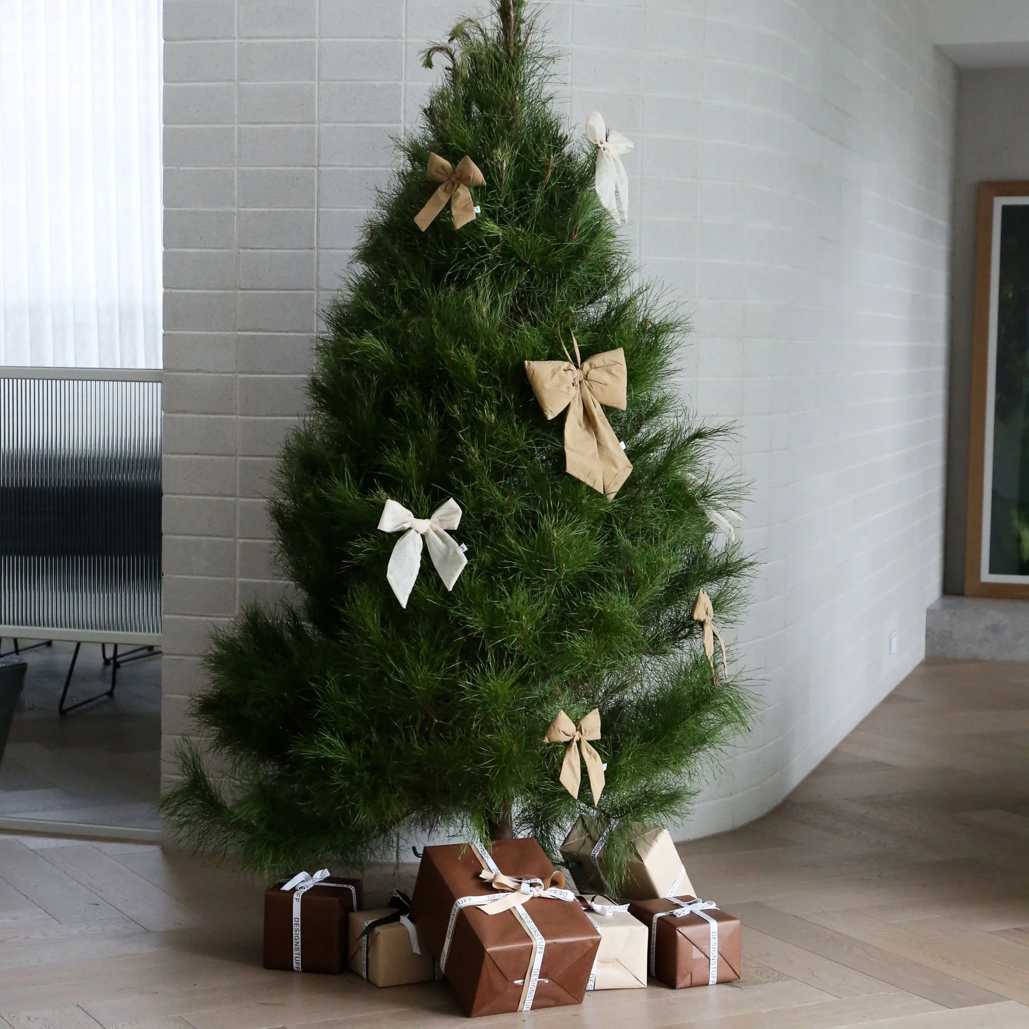Gift With Purchase | DESIGNSTUFF LUVA Bow Set ($67.60) - Image 7