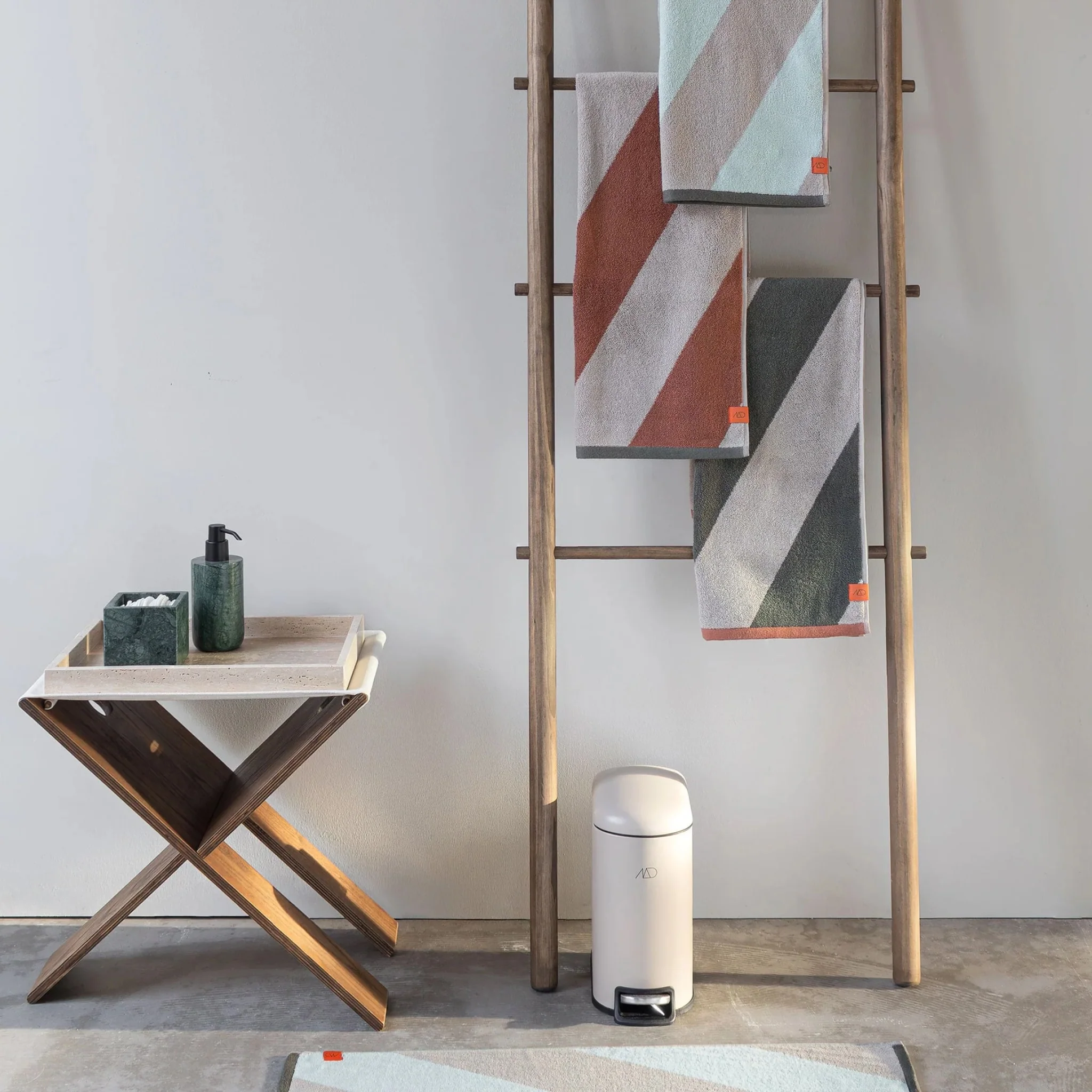 METTE DITMER Roots Folding Stool, Dark Oiled - Image 6