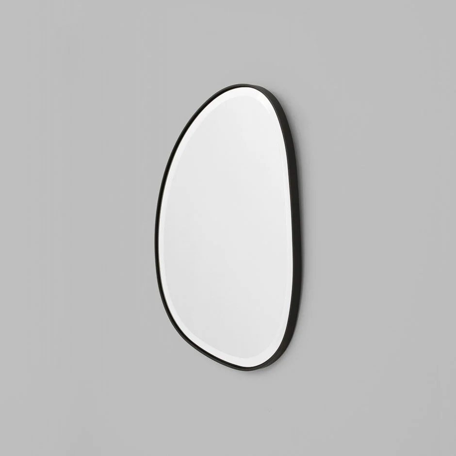 MIDDLE OF NOWHERE Pebble Mirror, Black, 55x70cm - Image 3