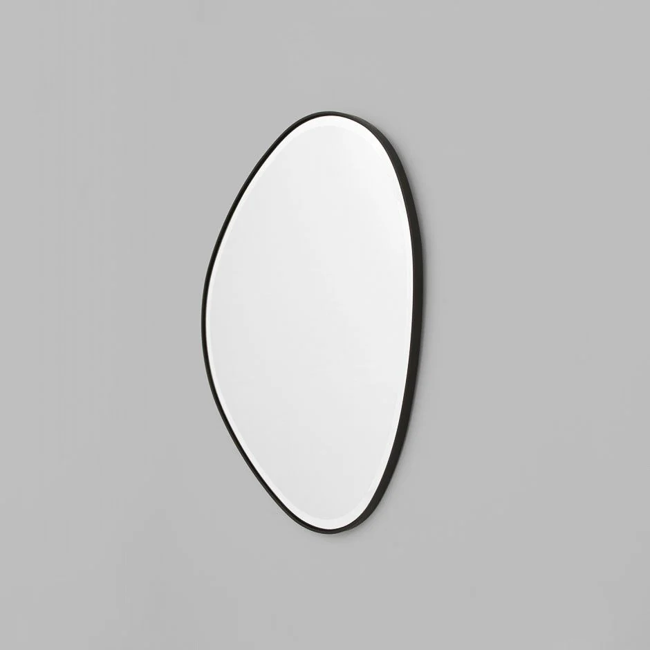 MIDDLE OF NOWHERE Pebble Mirror, Black, 70x90cm - Image 3