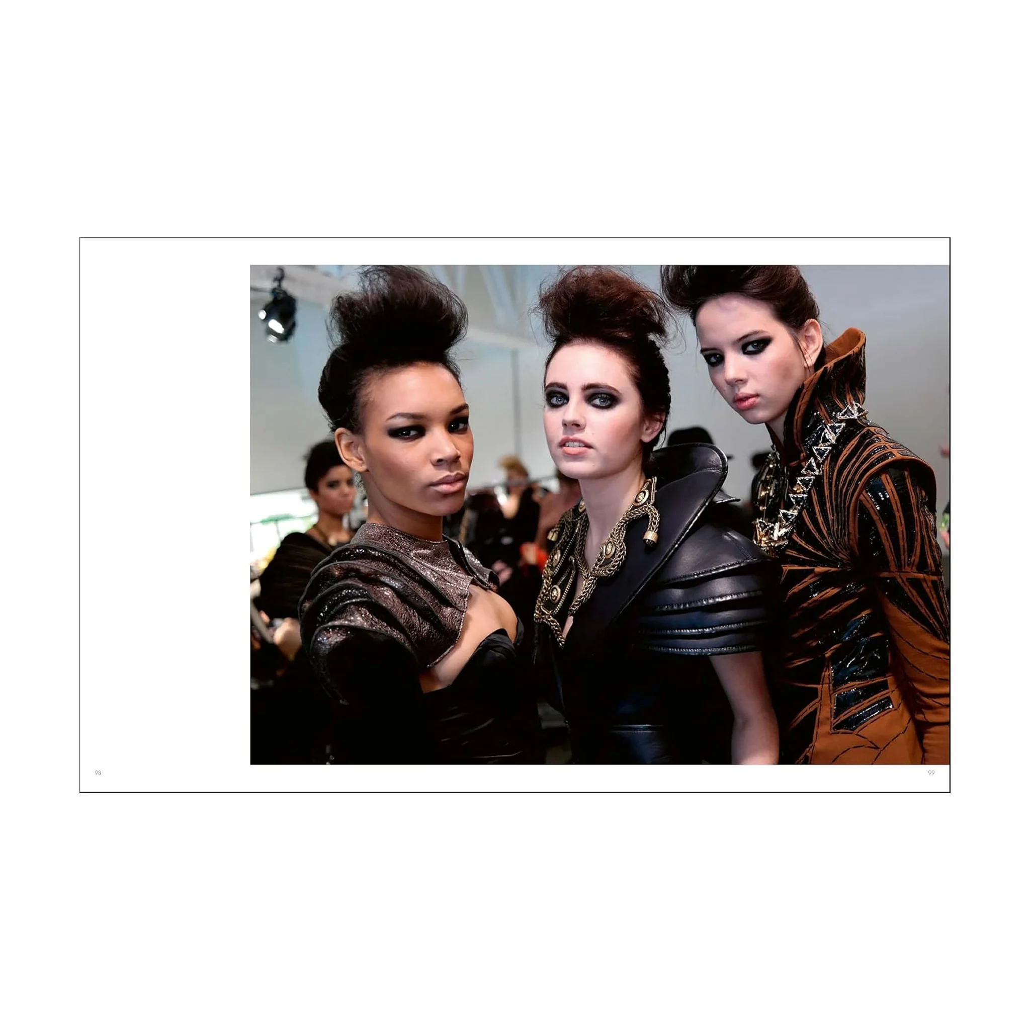 New York. In Fashion Coffee Table Book - Image 4
