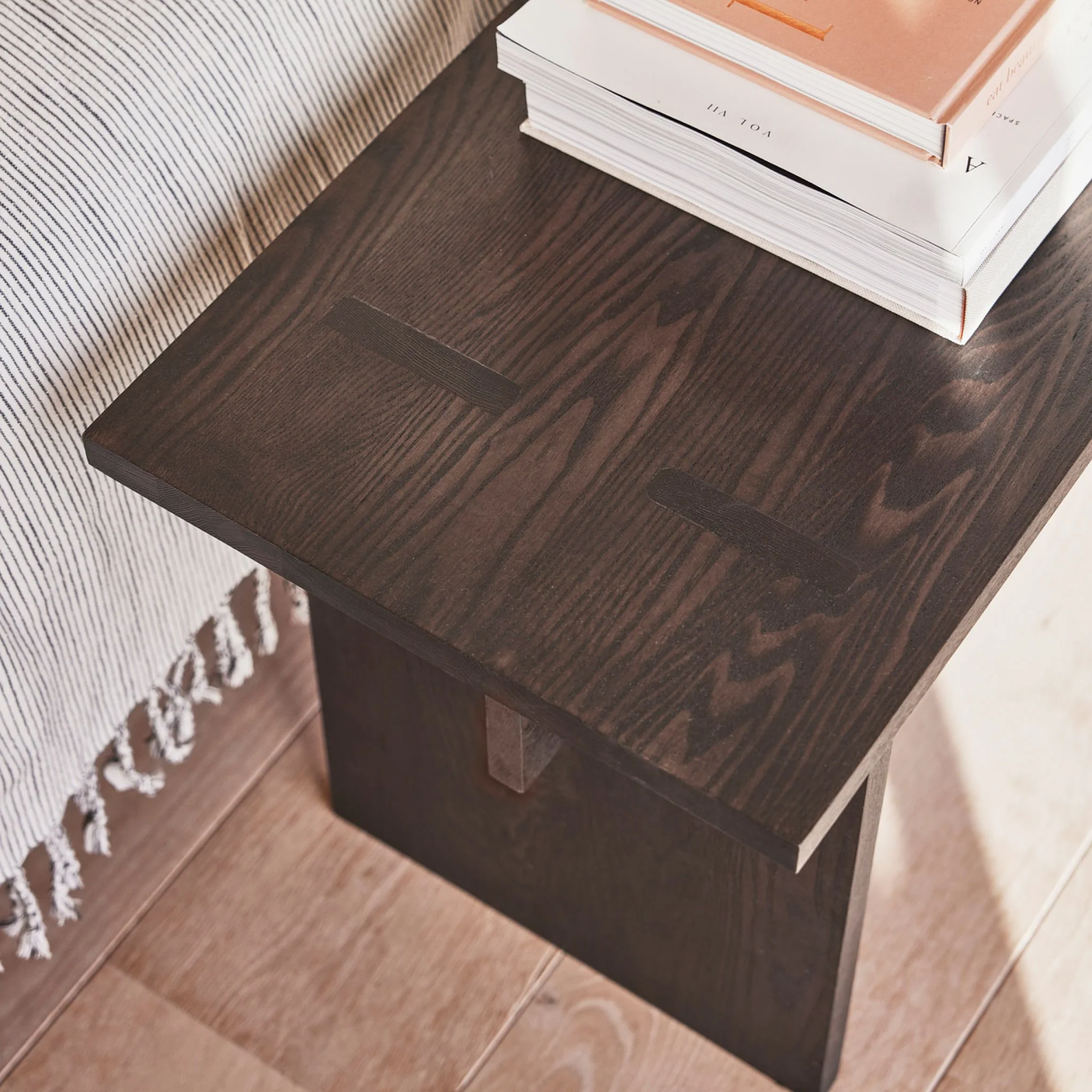 PRE-ORDER │ OYOY Kotai Bench, Dark Ash - Image 2