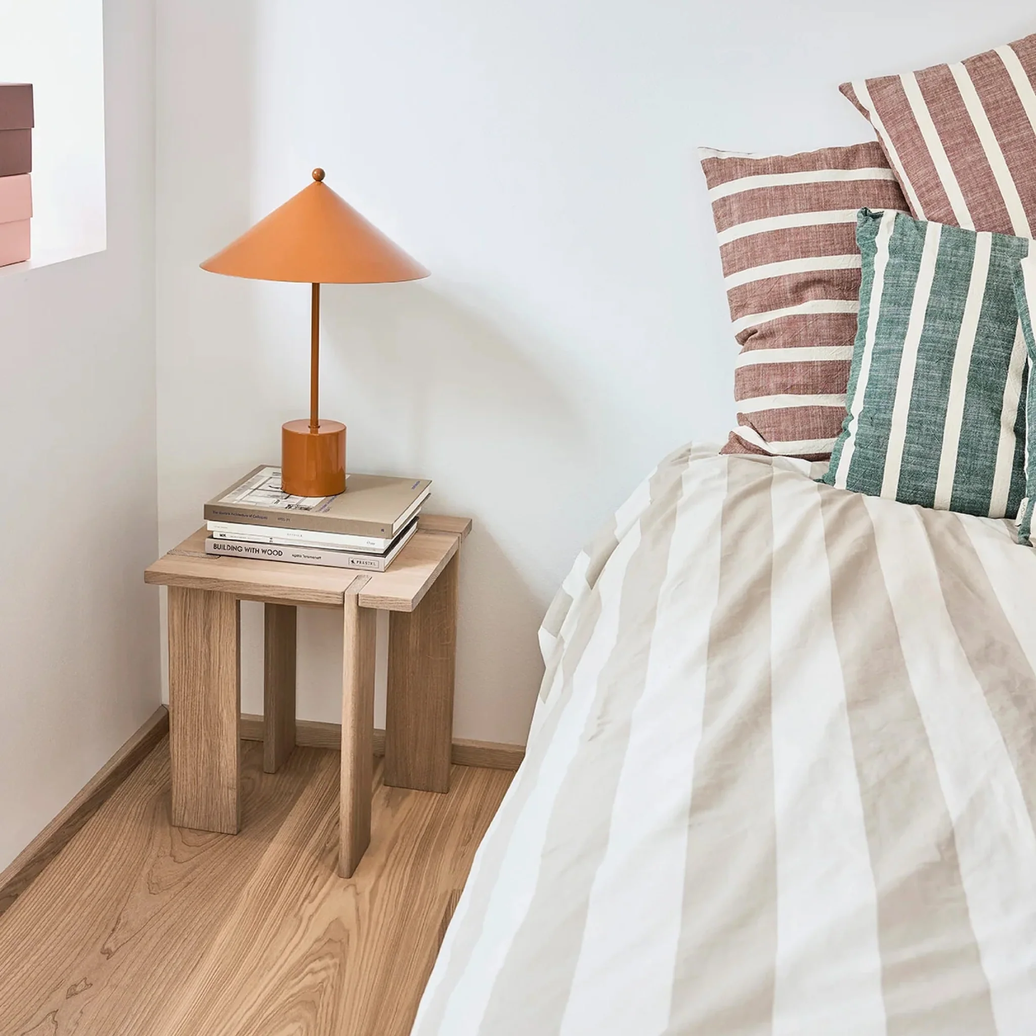 PRE-ORDER │ OYOY OY Square Side Table, High, Nature - Image 3