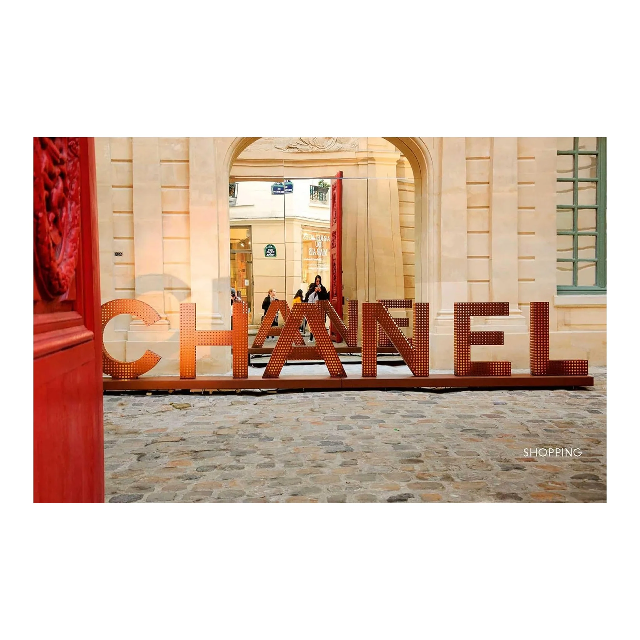 Paris. In Fashion Coffee Table Book - Image 8