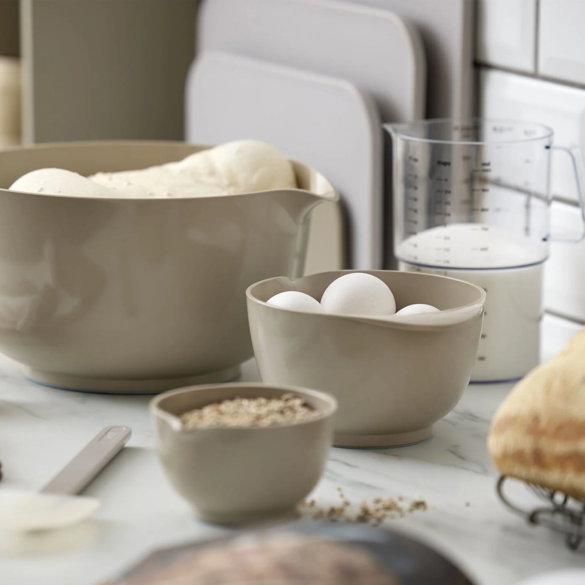 ROSTI Margrethe Bowl 1.5 L, Humus - Image 2